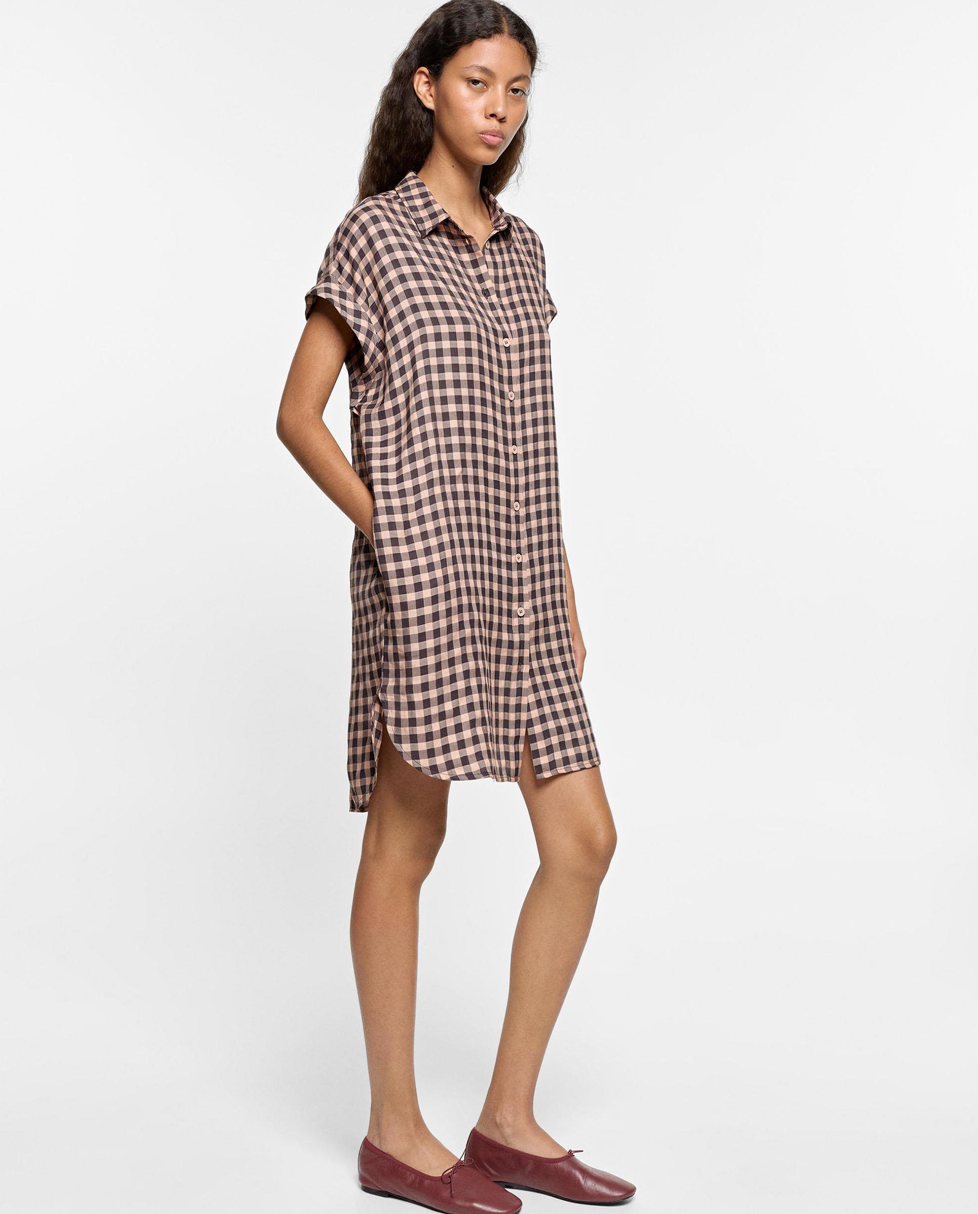 Vestido corto estilo camisero con estampado vichy - Parfois - Marrón Marrón-3