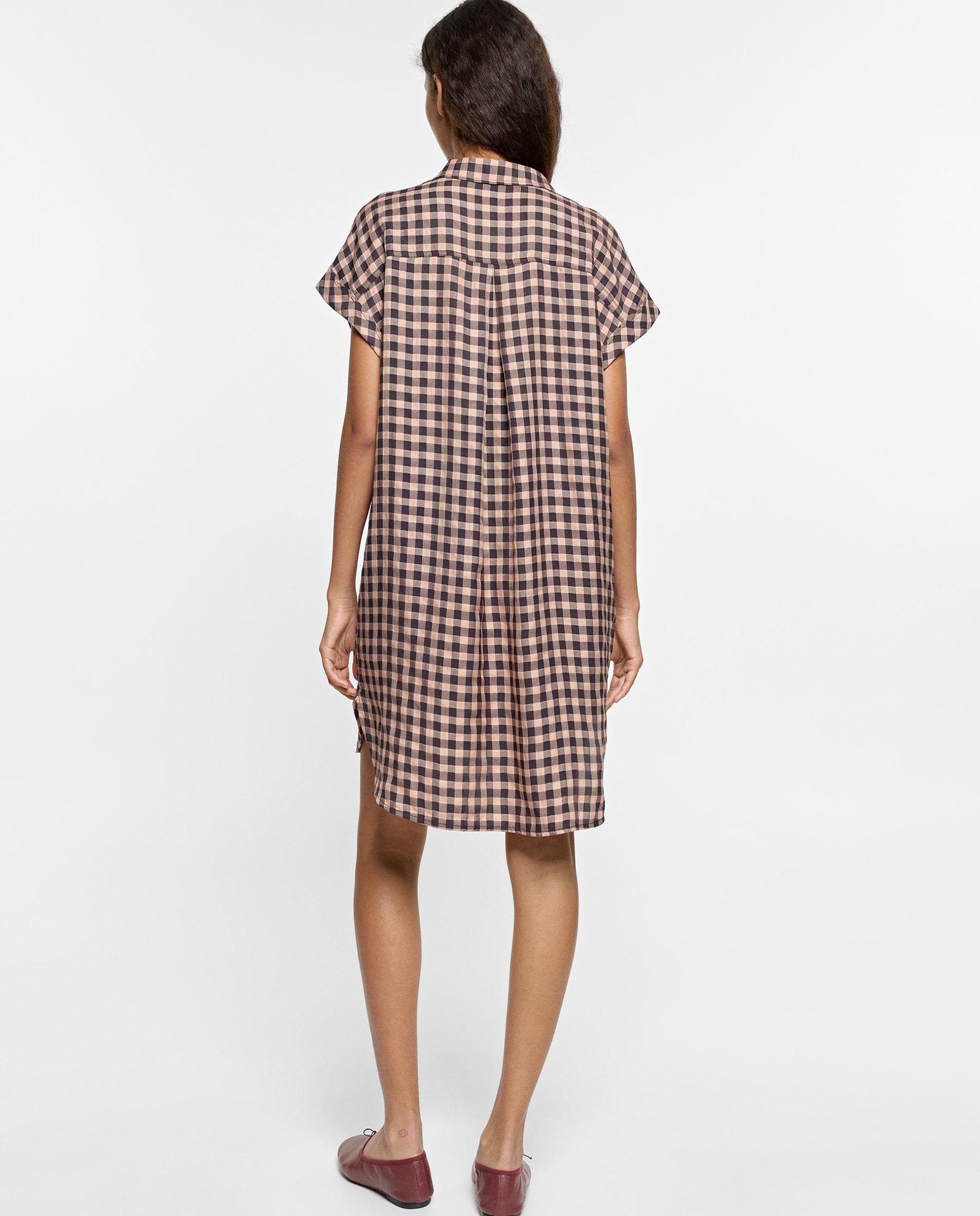 Vestido corto estilo camisero con estampado vichy - Parfois - Marrón Marrón-4