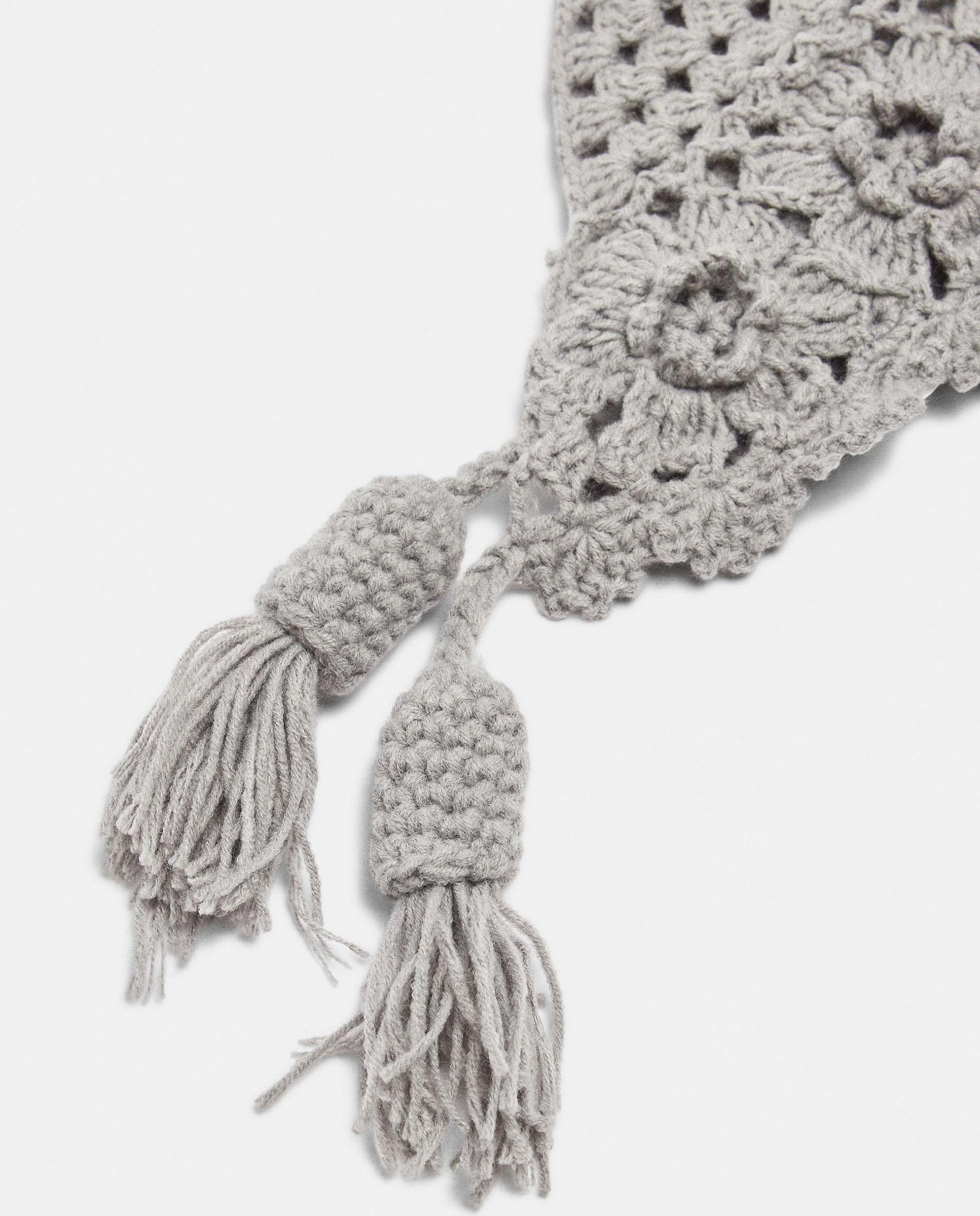 Pañuelo 100% lana de punto con borlas decorativas - Parfois - Gris Gris-2