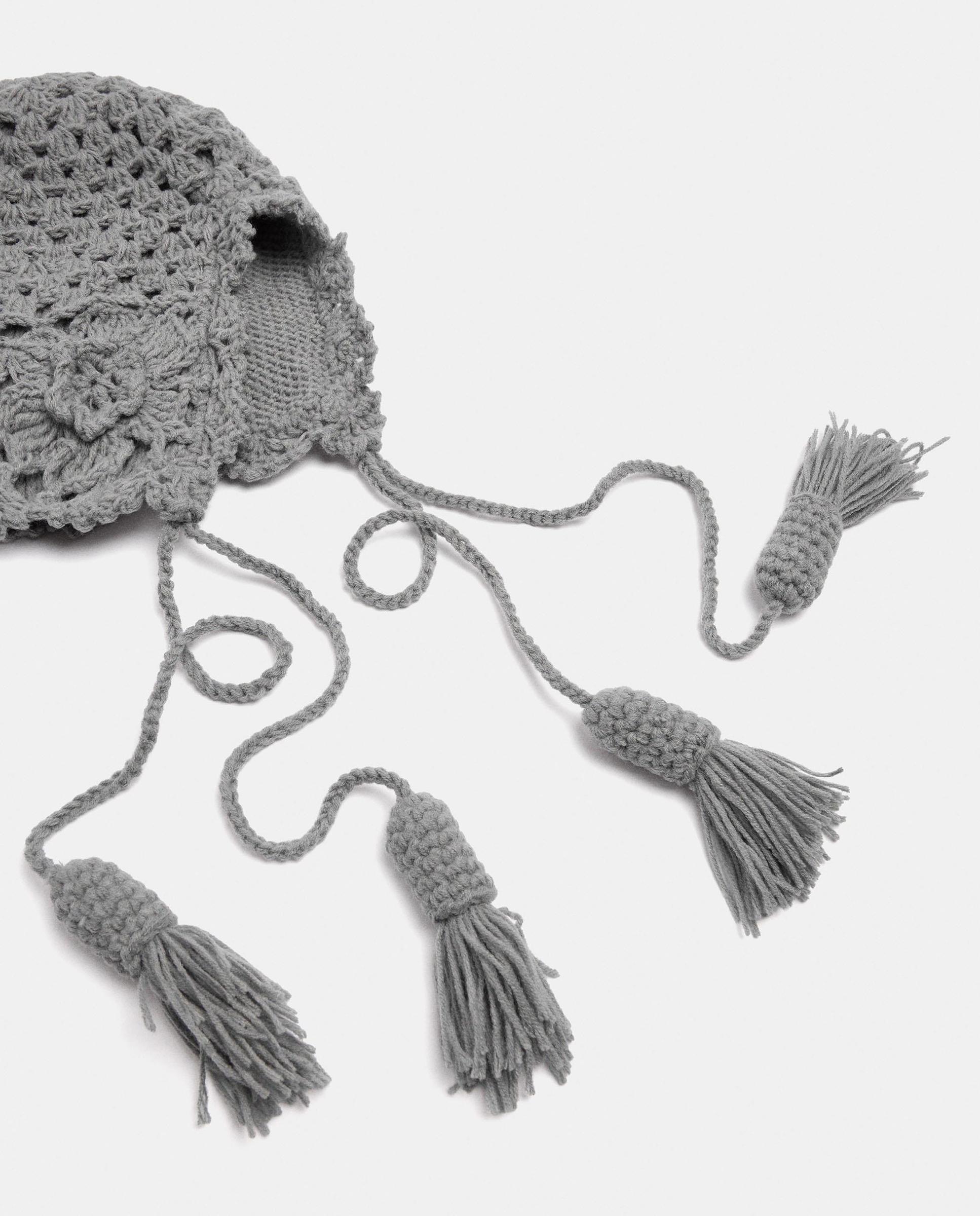 Gorro de mujer 100% lana de punto con borlas decorativas - Parfois - Gris Gris-3