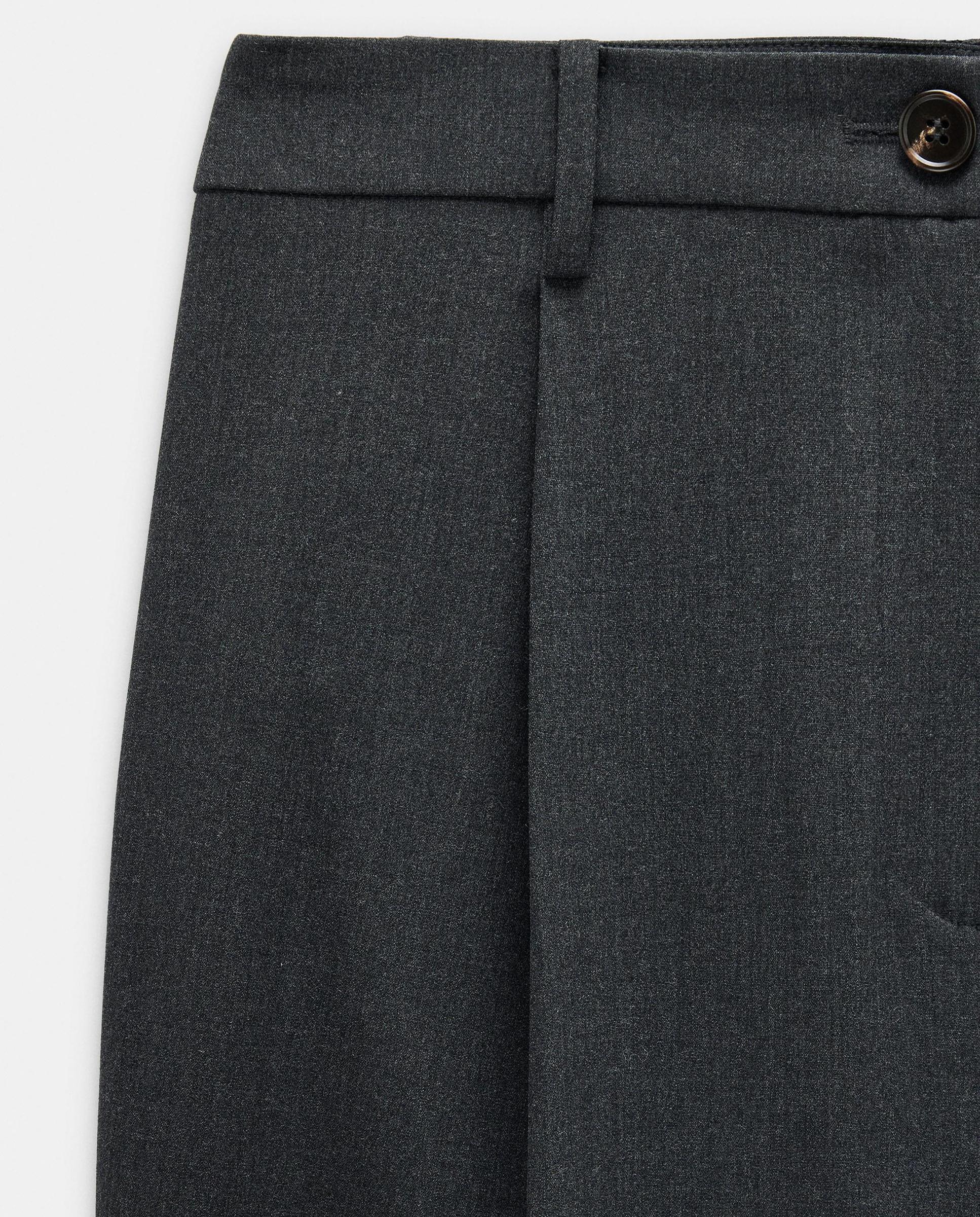 Pantalones rectos de mujer de pinzas con cierre de botón en liso - Parfois - Gris Gris-8