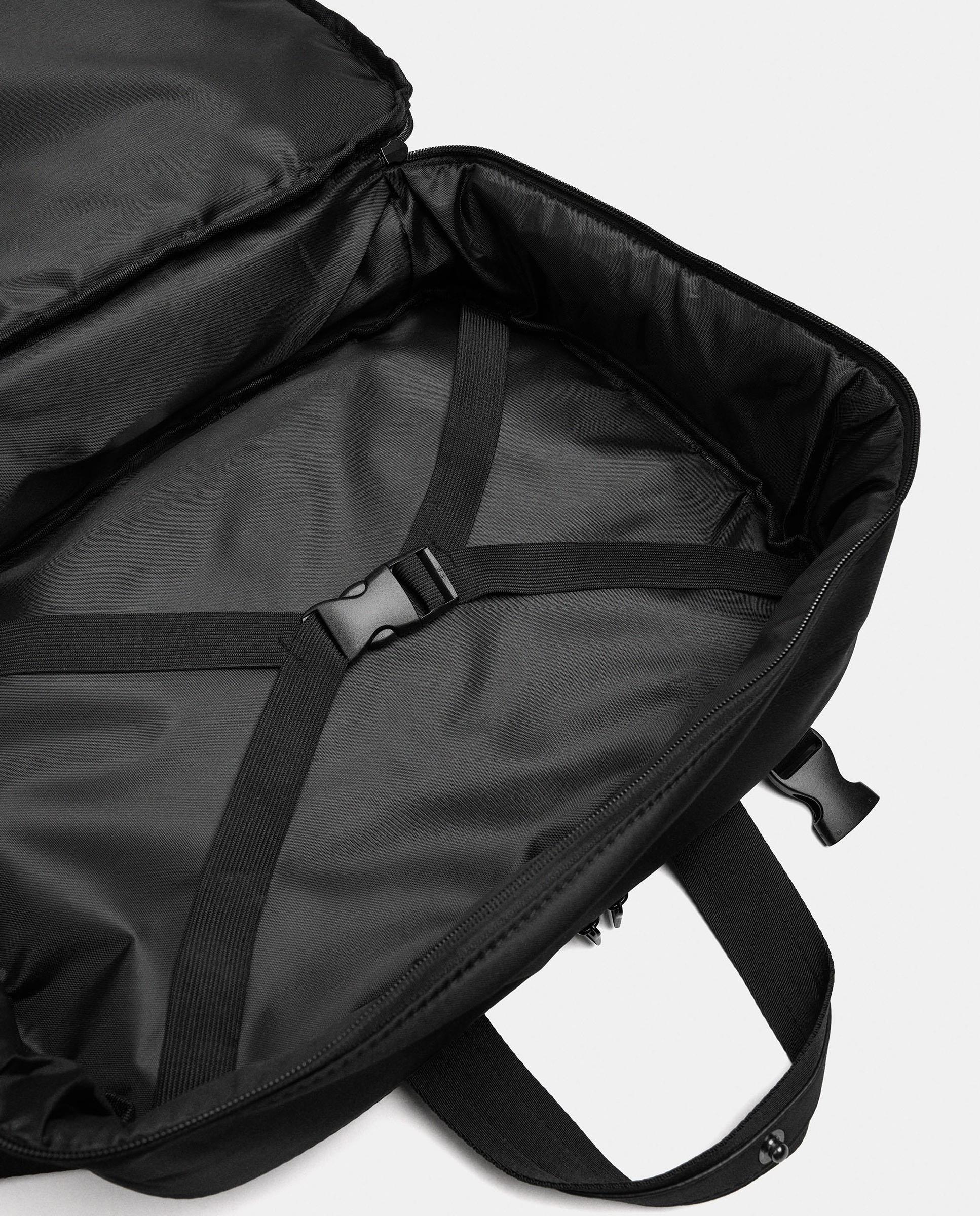 Mochila de mujer convertible a portadocumentos con cierre de cremallera - Parfois - Negro Negro-7