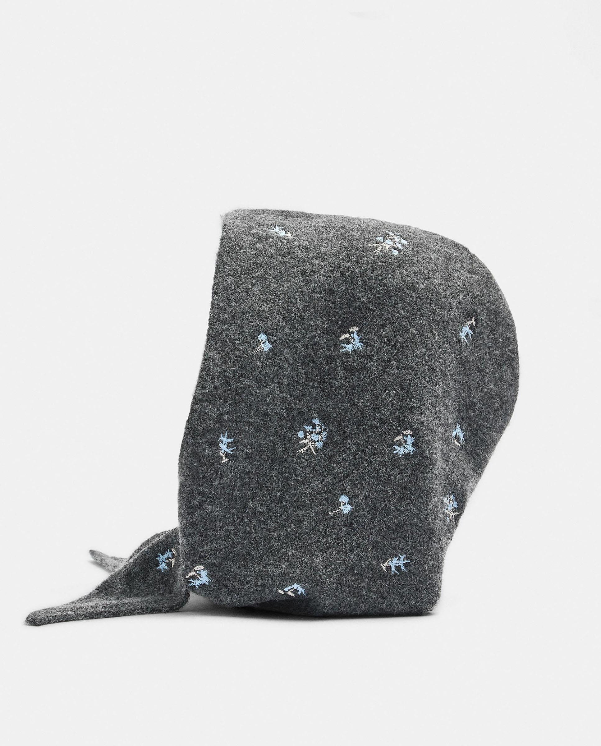 Gorro de mujer 100% lana con bordados florales - Parfois - Gris Gris-2