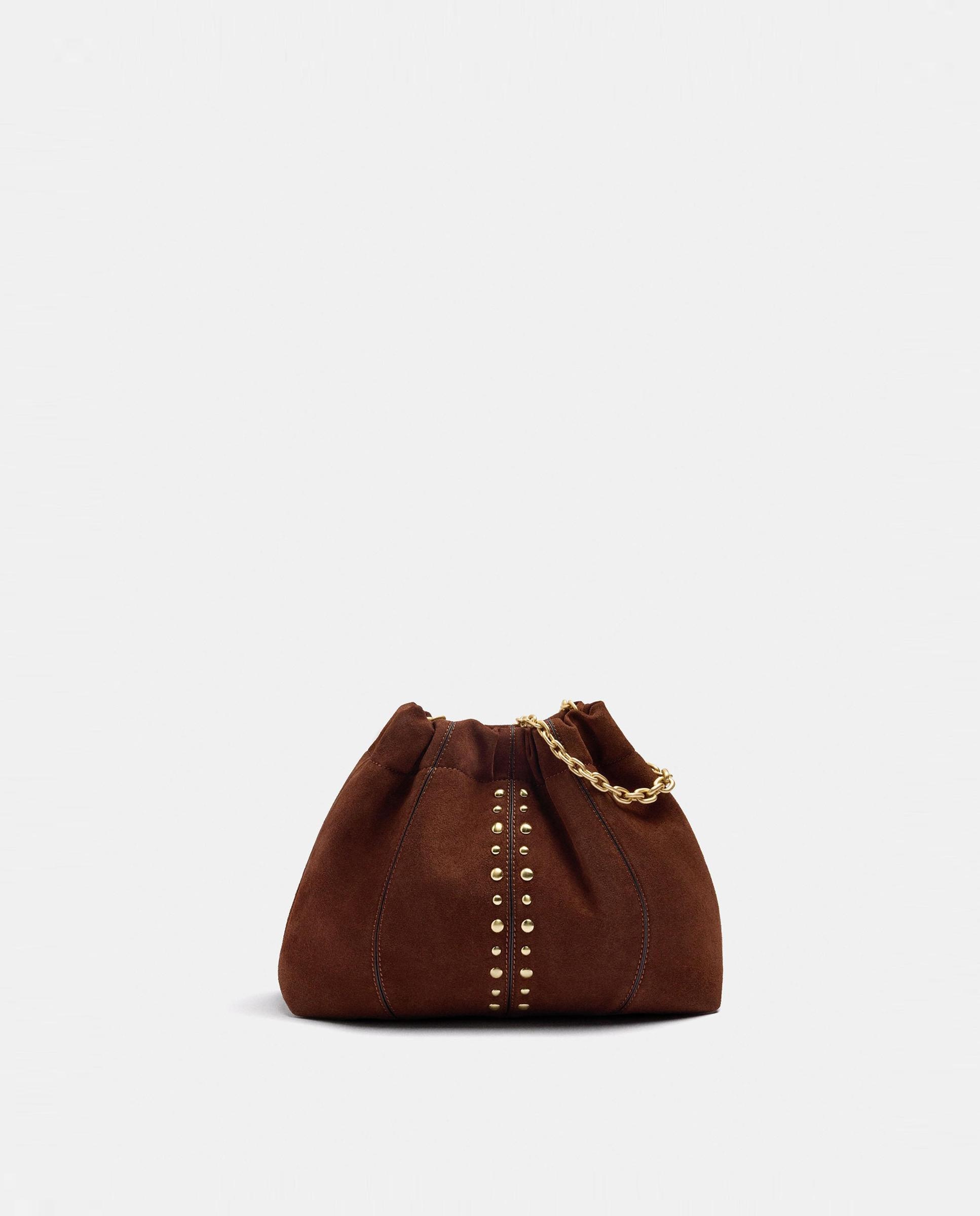 Bolso de hombro estilo cubo con tachuelas decorativas en liso - Parfois - Marrón Marrón-1
