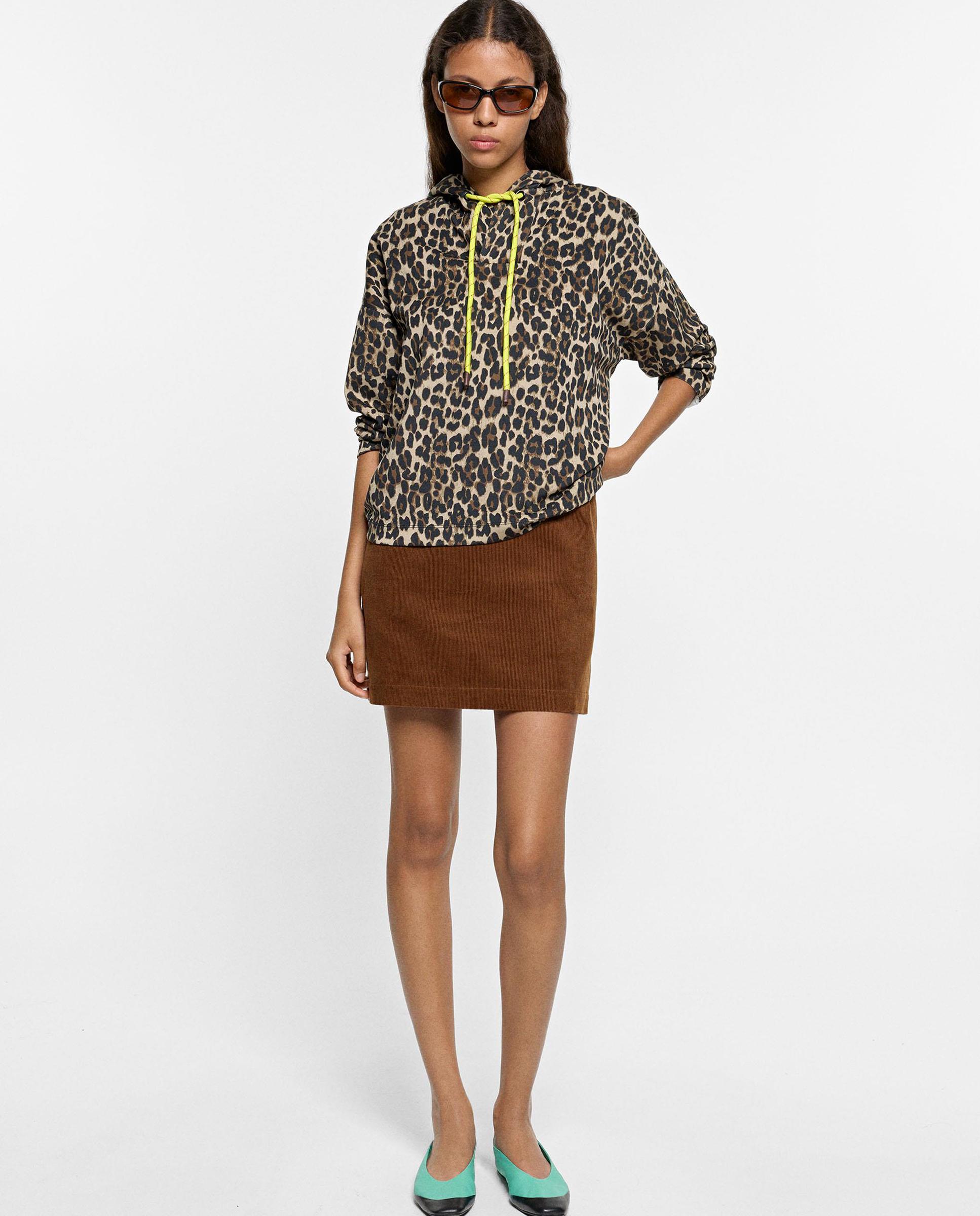 Sudadera de mujer con capucha y estampado animal print - Parfois - Multicolor Multicolor-2