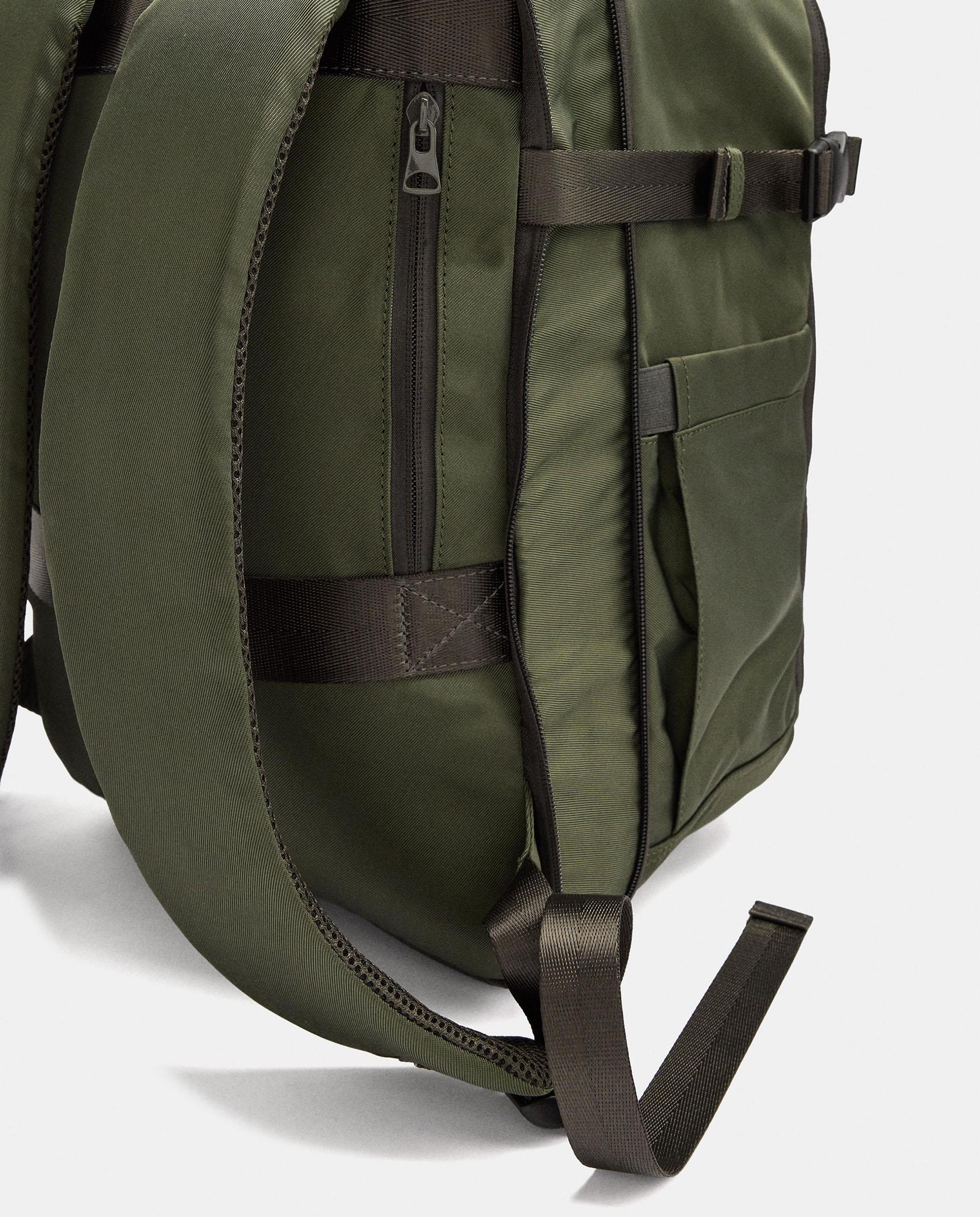 Mochila de mujer con varios compartimentos y cierre de cremallera en liso - Parfois - Kaki Kaki-3