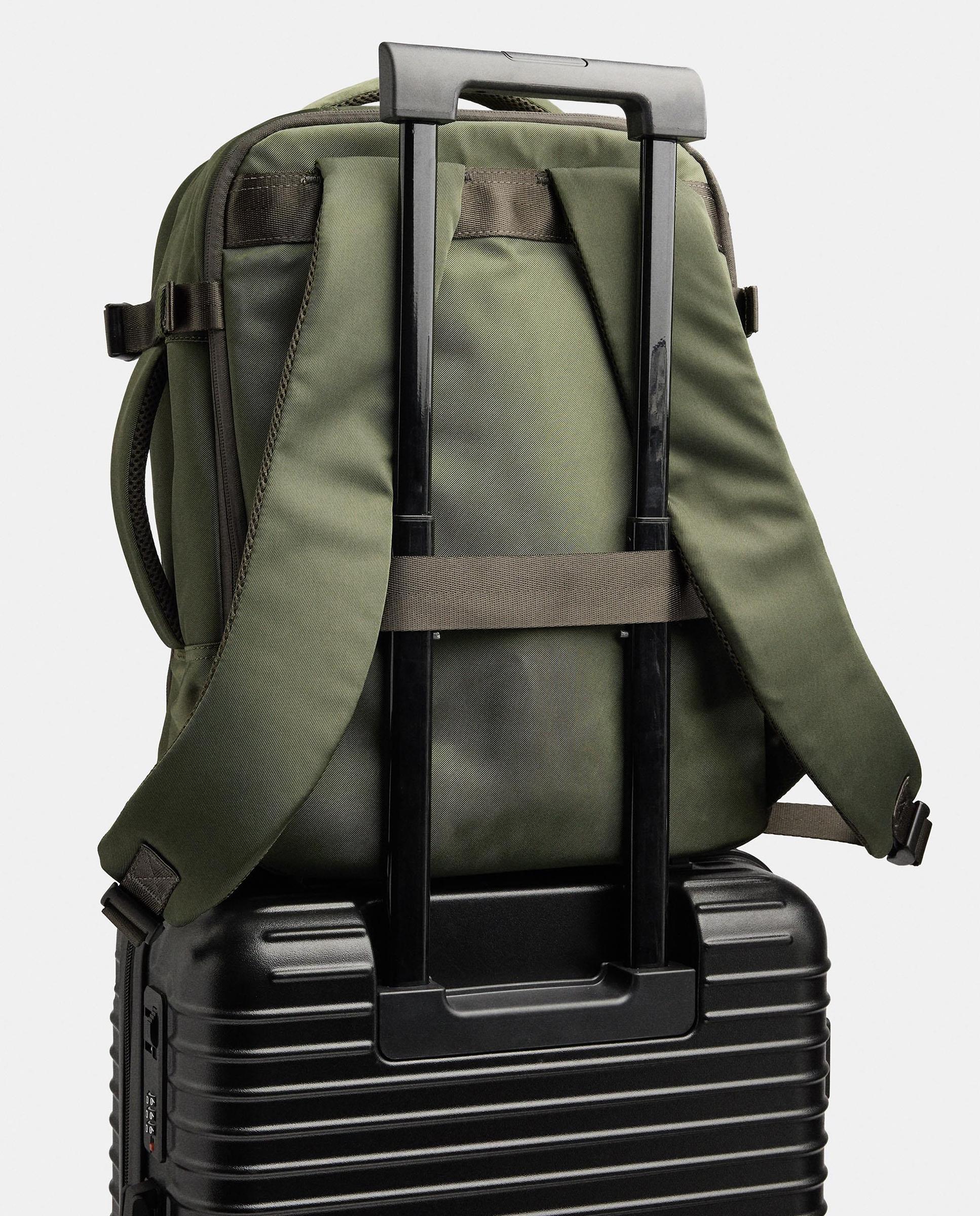 Mochila de mujer con varios compartimentos y cierre de cremallera en liso - Parfois - Kaki Kaki-5