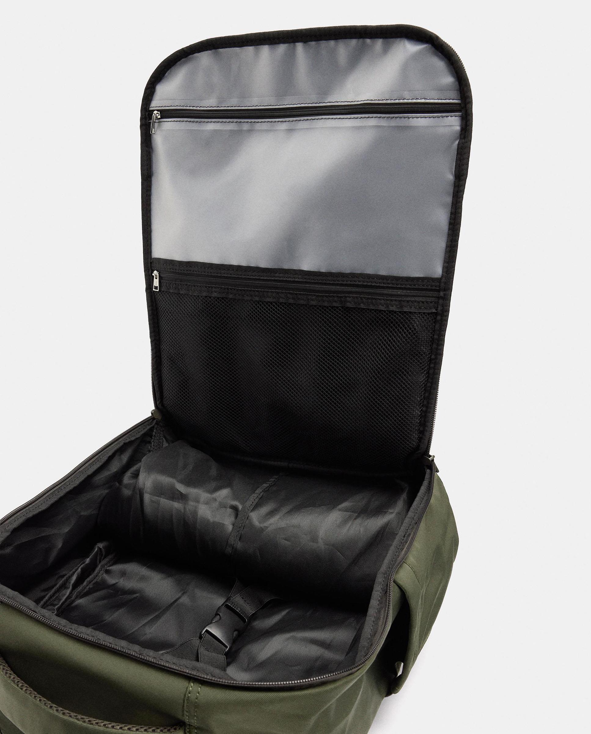 Mochila de mujer con varios compartimentos y cierre de cremallera en liso - Parfois - Kaki Kaki-7