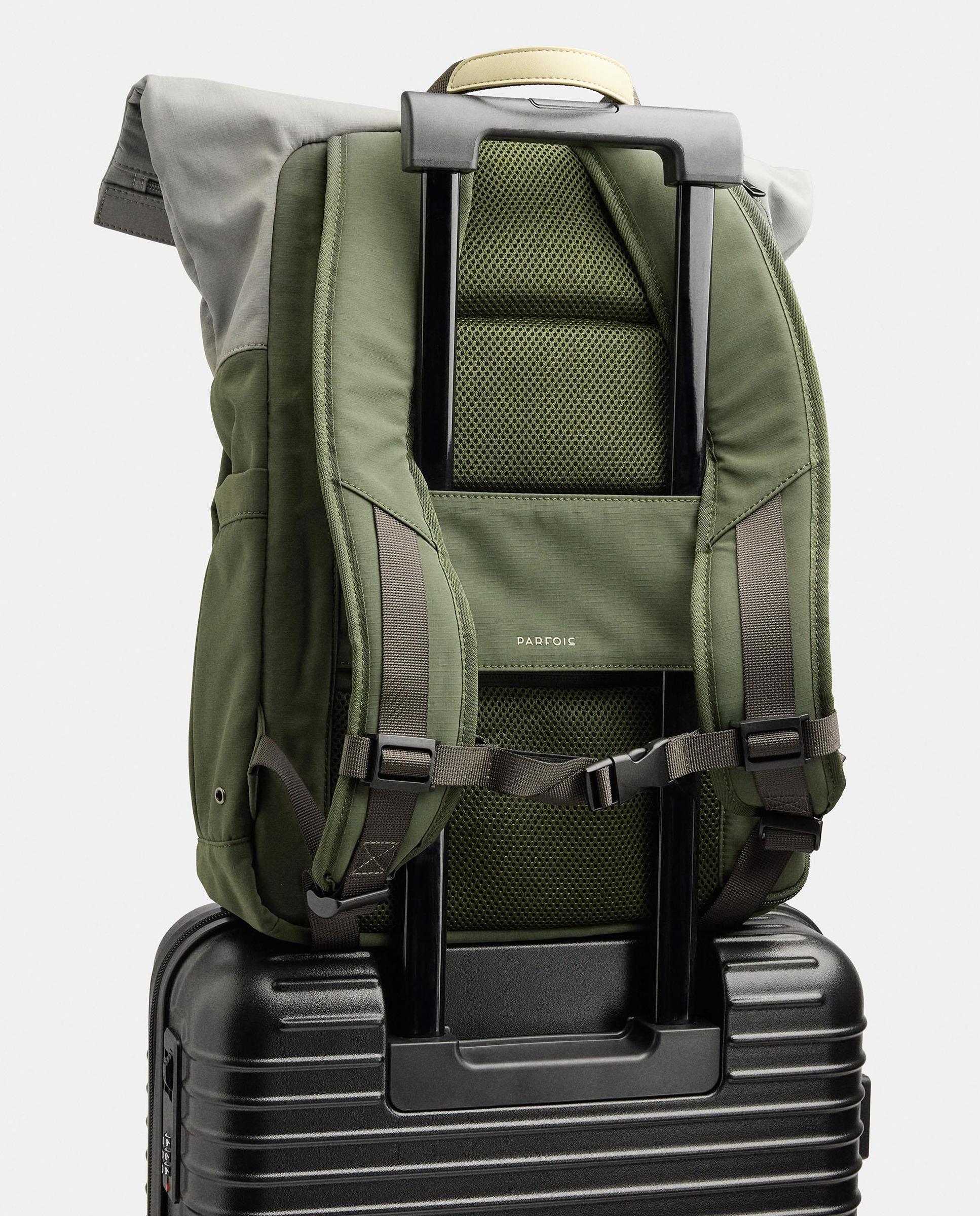 Mochila de mujer con varios compartimentos y cierre de botón en liso - Parfois - Kaki Kaki-5