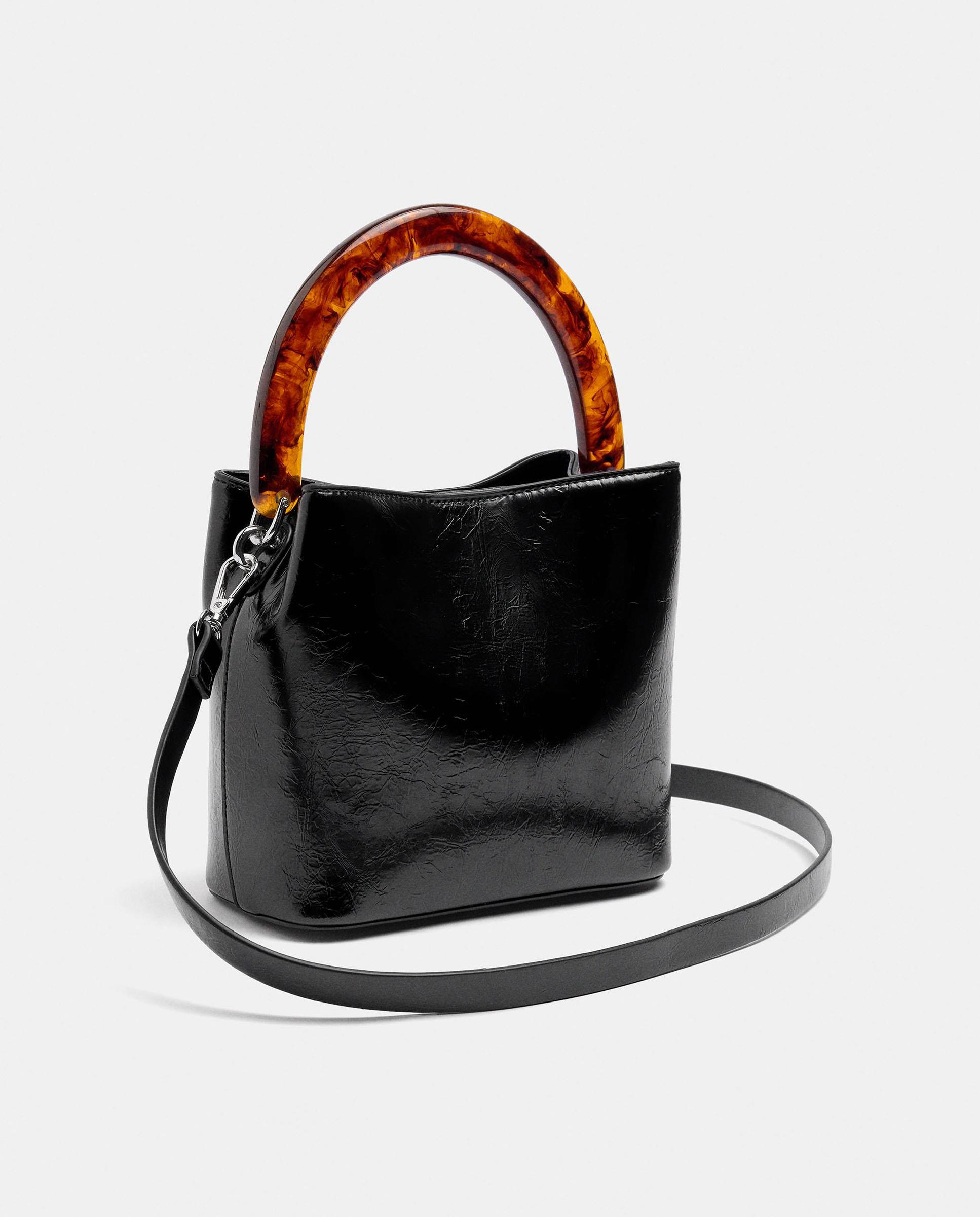 Imagen 4 de Bolso de fiesta convertible a bandolera con asa rígida y cierre imantado - Parfois - Negro Negro