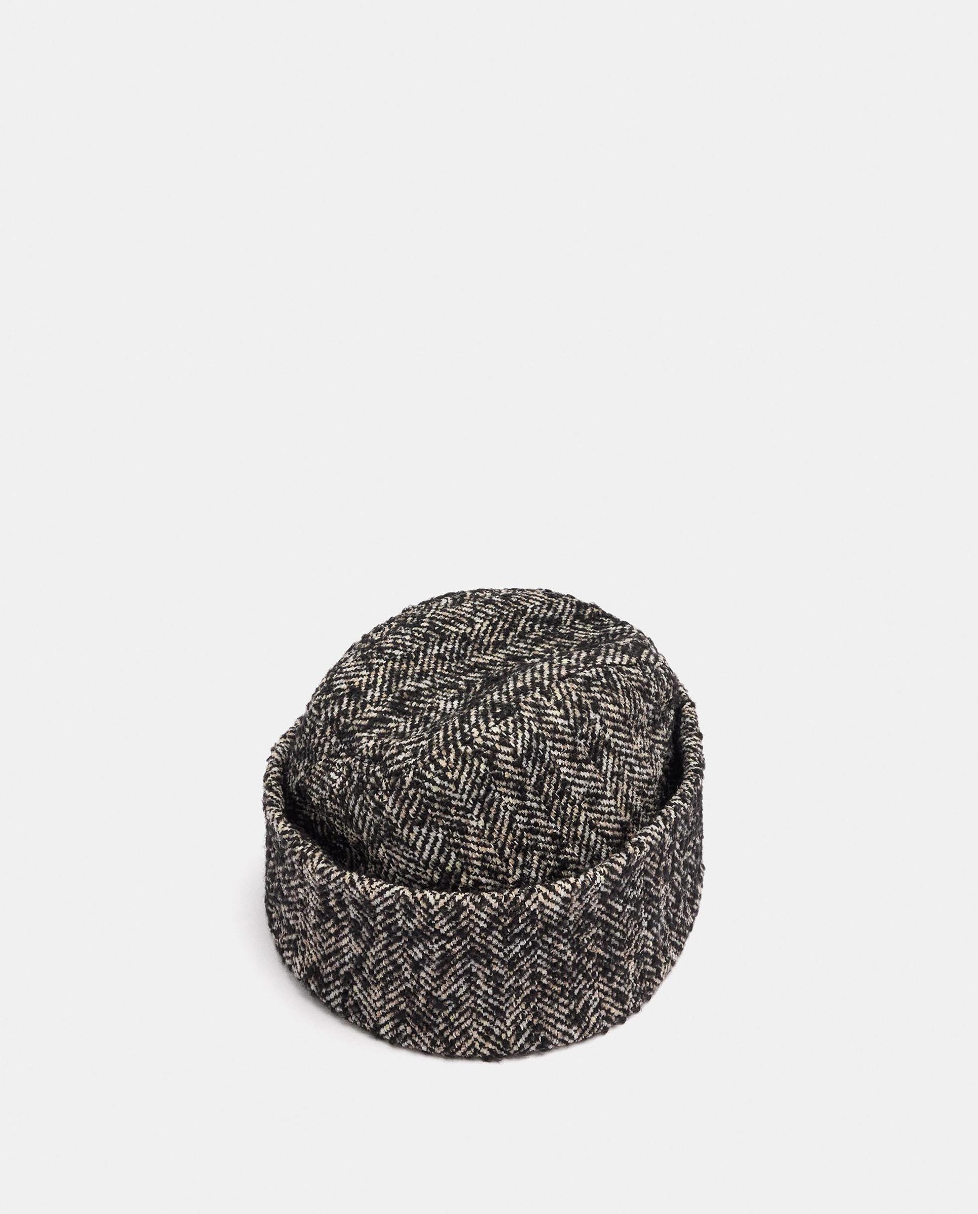 Imagen 2 de Gorro de mujer estilo pillbox con estampado de cenefas - Parfois - Multicolor Multicolor