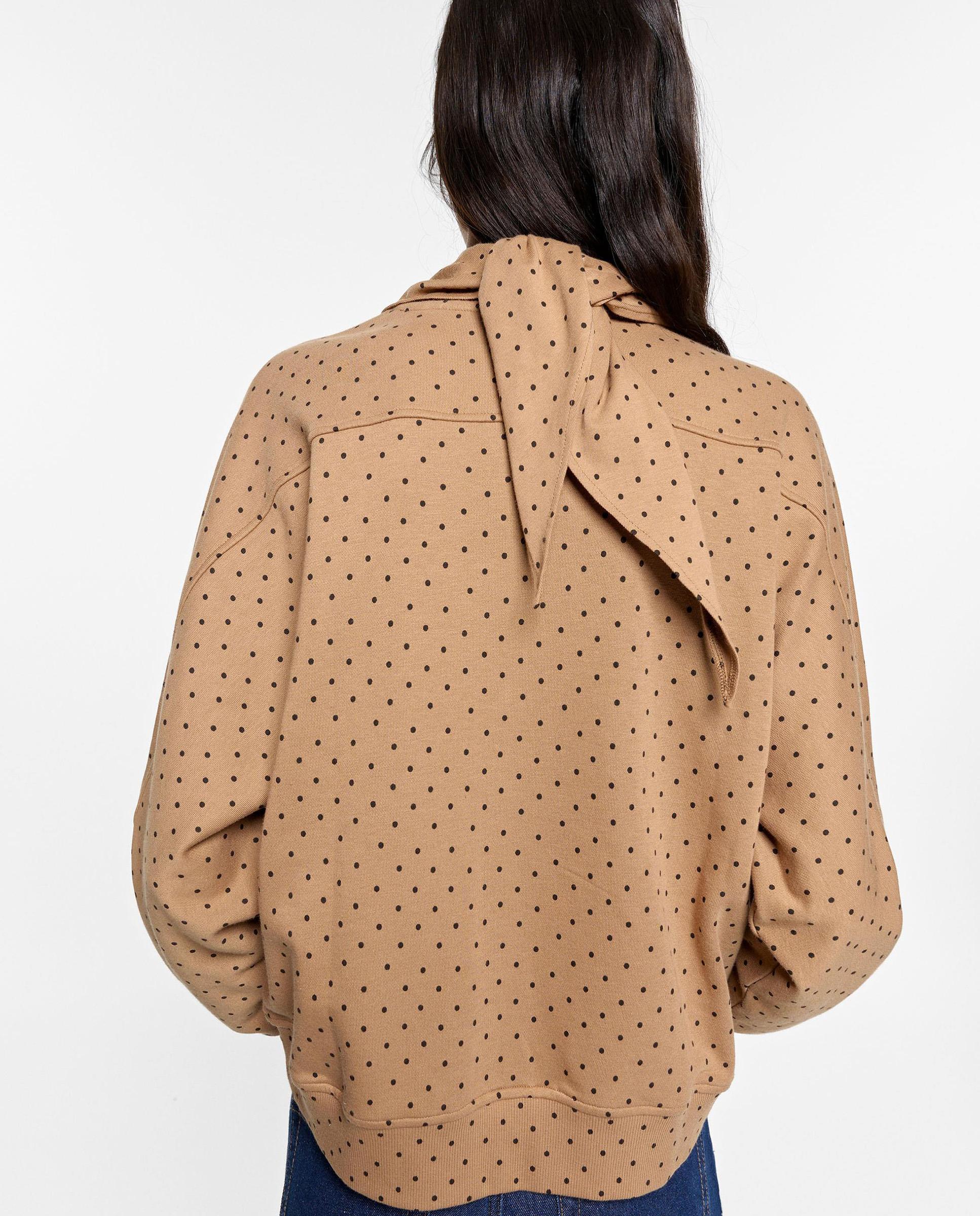 Sudadera de mujer con cuello redondo y estampado de lunares - Parfois - Camel Camel-4