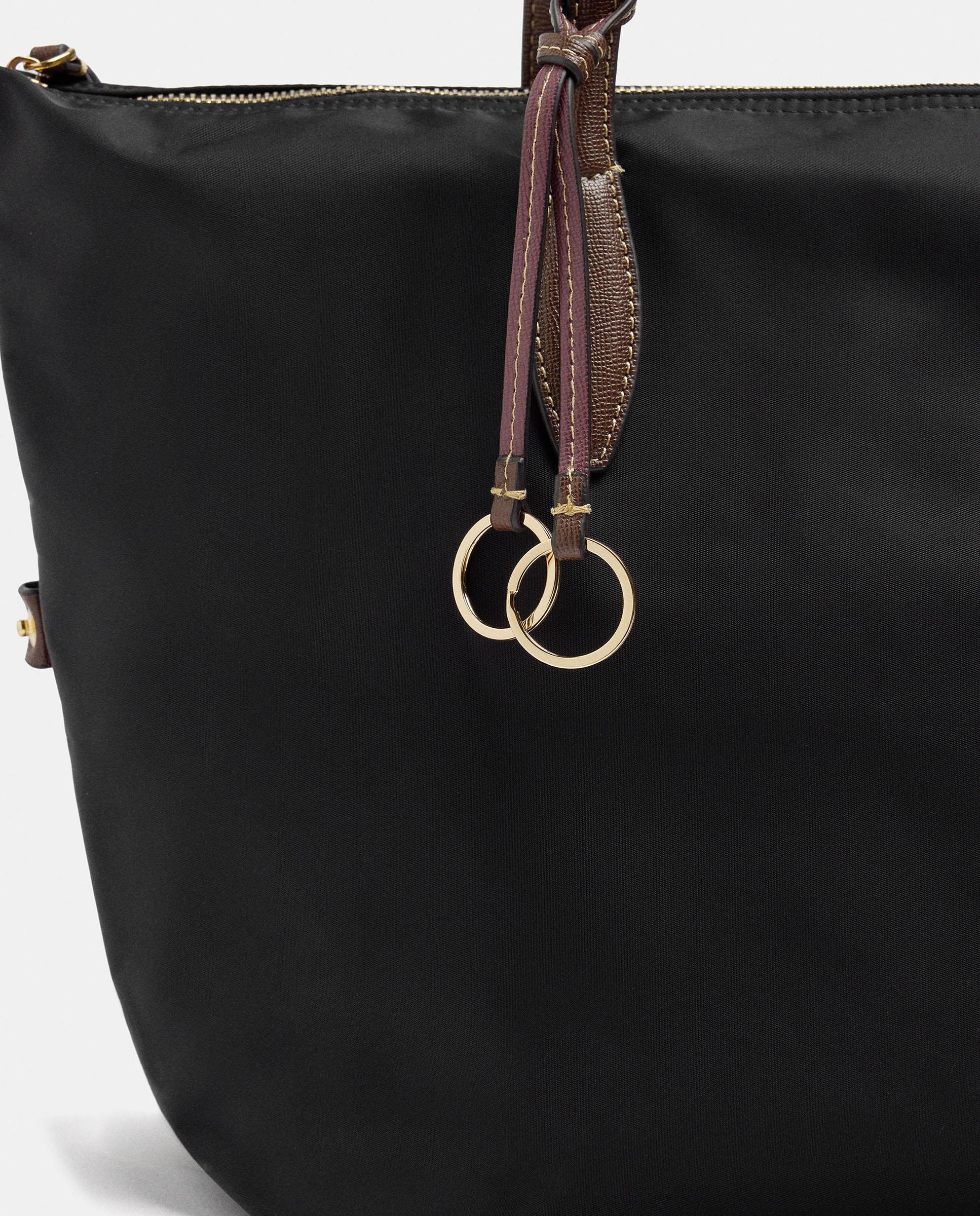 Bolso de hombro estilo portadocumentos con cierre de cremallera en liso - Parfois - Negro Negro-2