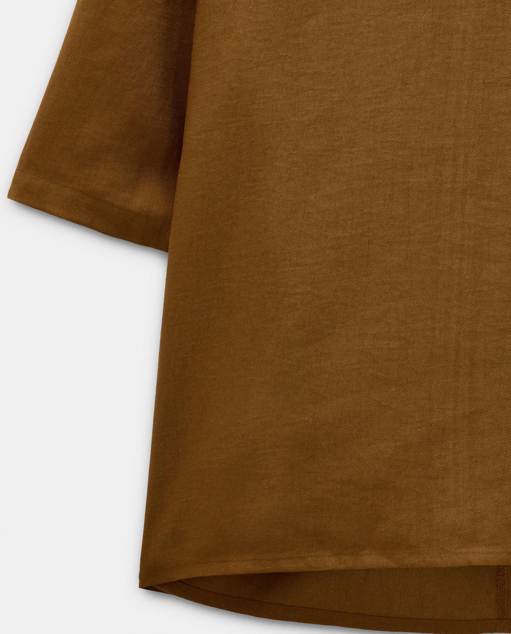 Blusa de mujer de manga corta con cuello alto drapeado - Parfois - Camel Camel-6