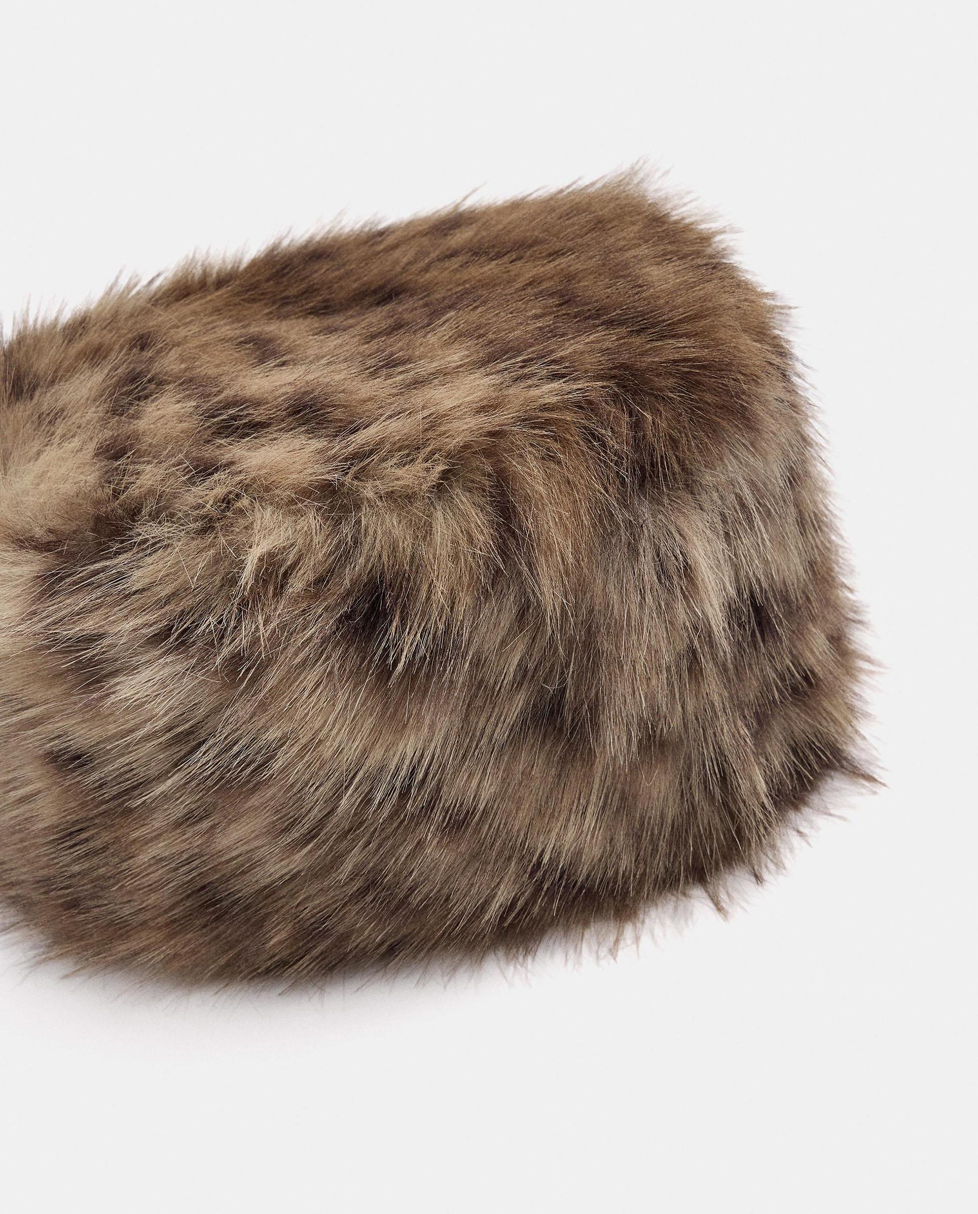 Gorro de mujer estilo pillbox de pelito con estampado animal print - Parfois - Marrón Marrón-3