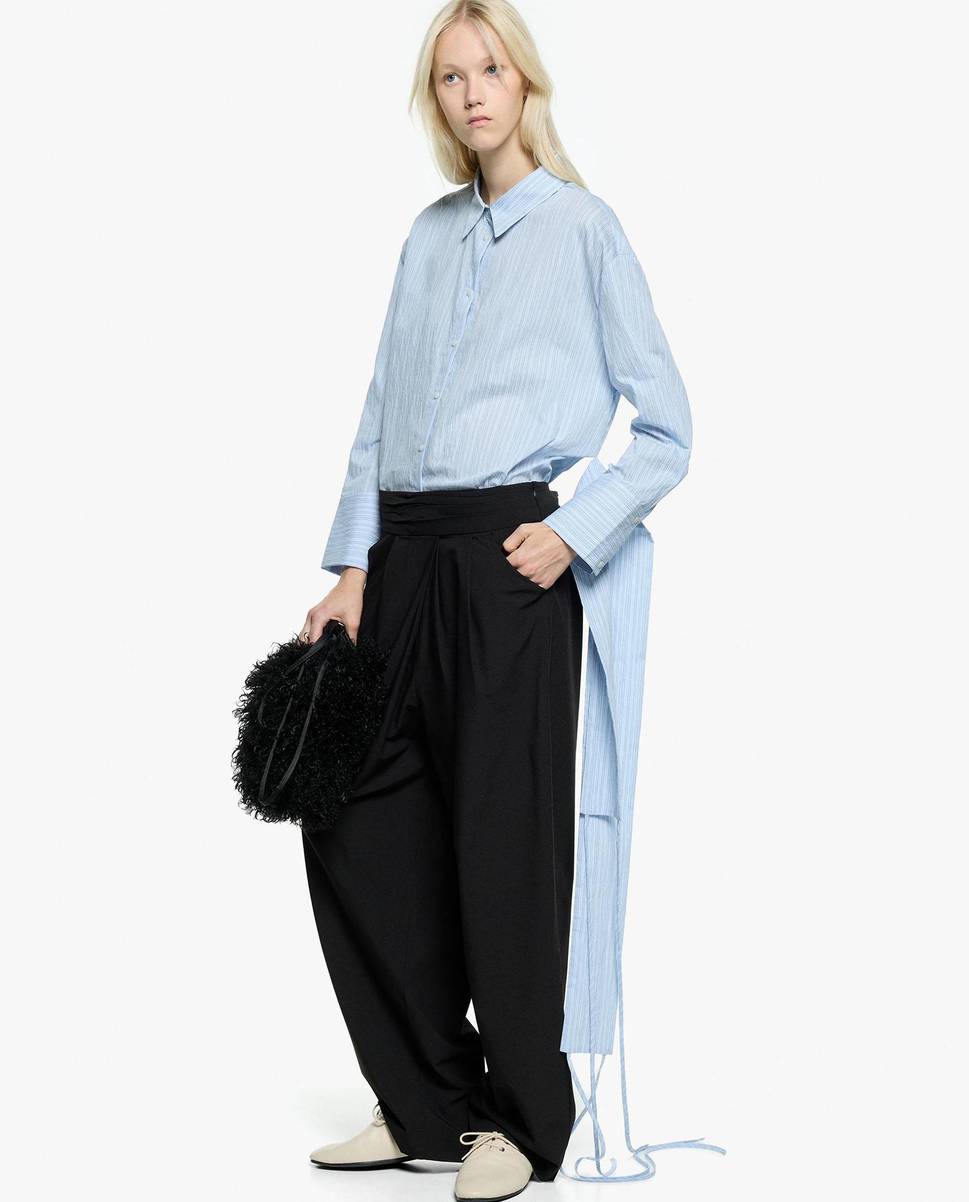Imagen 2 de Camisa de mujer de manga larga con cinturón para ajustar y estampado de rayas diplomáticas - Parfois - Azul Azul