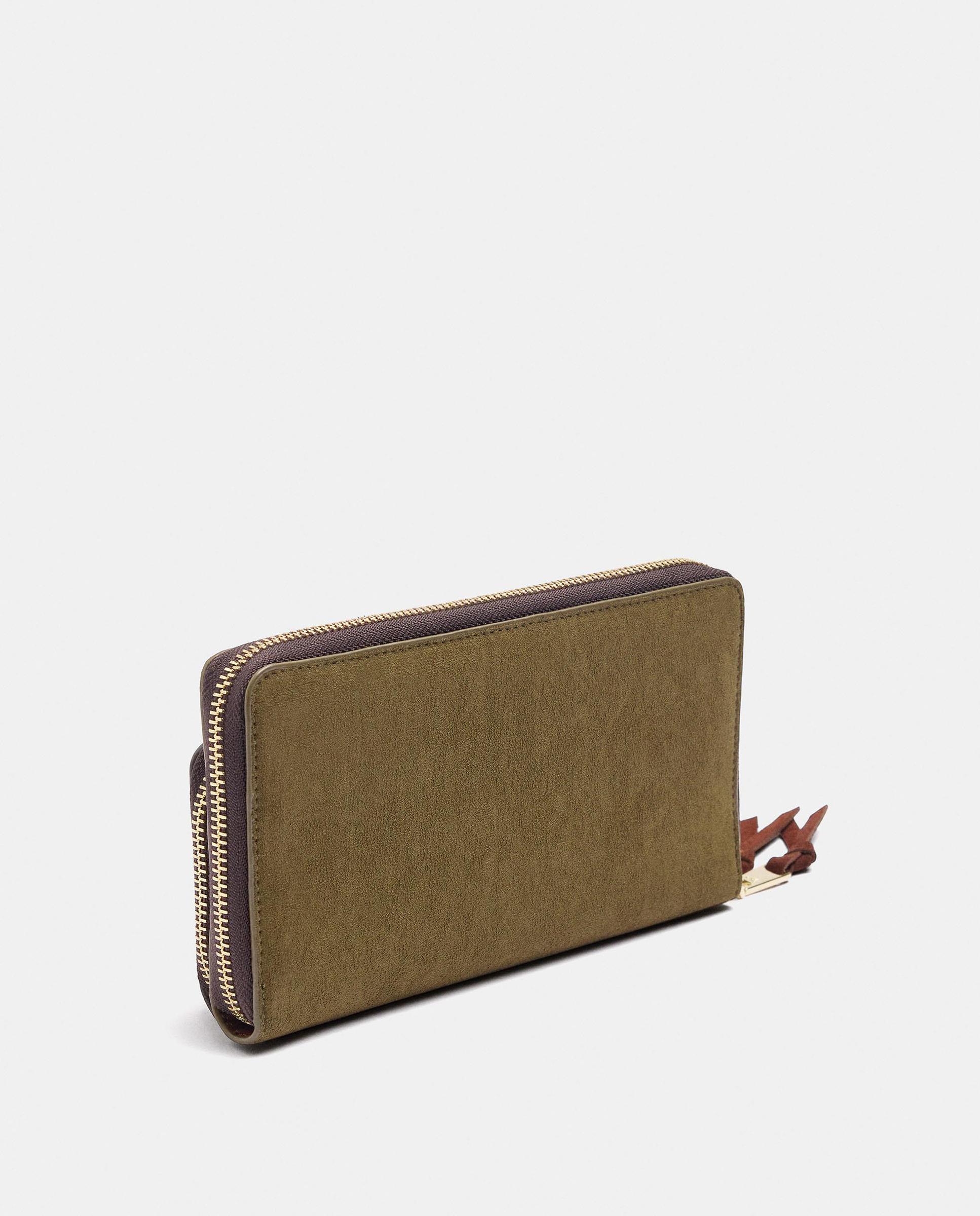 Cartera de mujer grande con varios compartimentos y cierre de cremallera con estmapado animal print - Parfois - Kaki Kaki-2