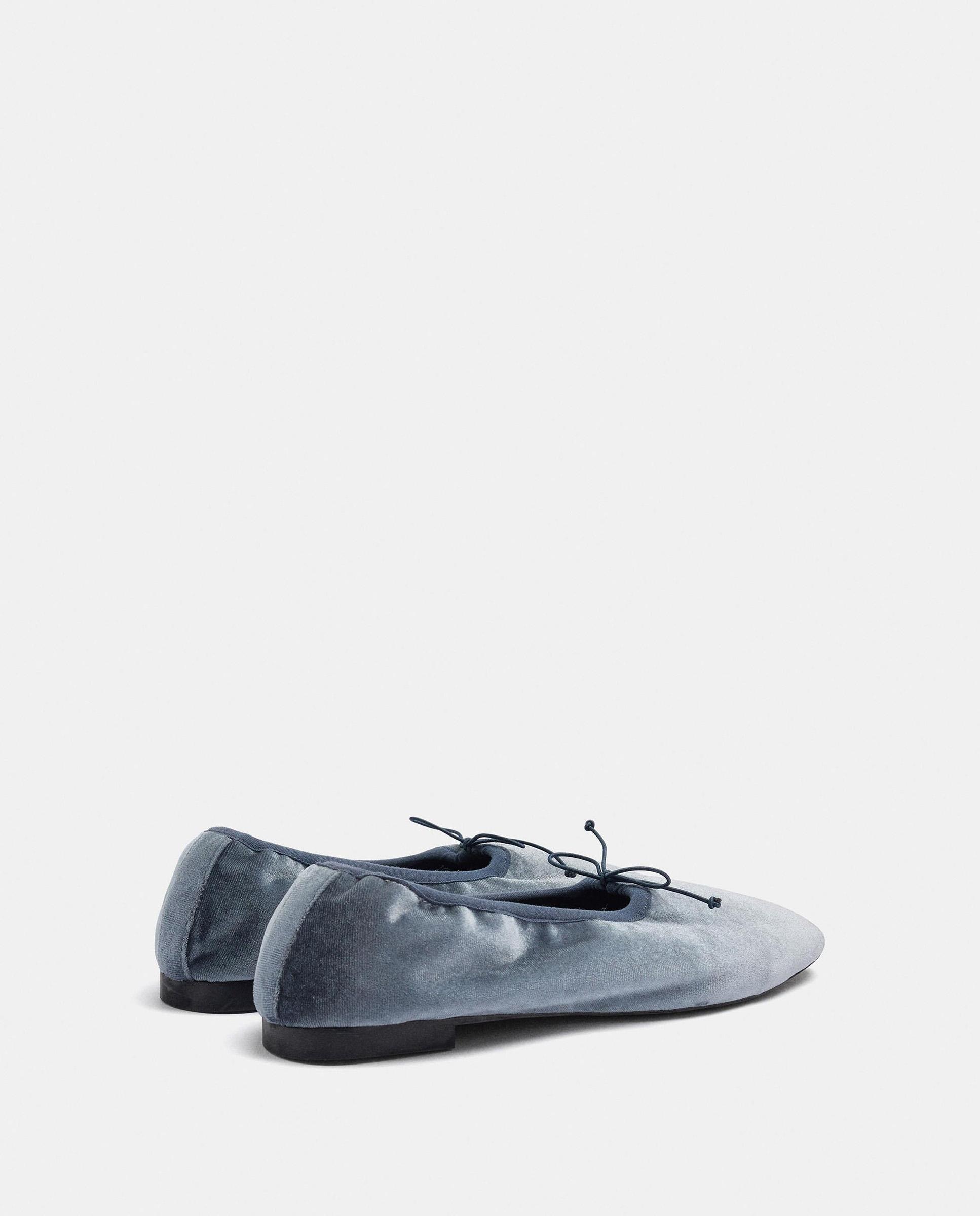 Imagen 5 de Bailarinas planas de mujer con detalle de lazada en liso - Parfois - Azul claro Azul claro