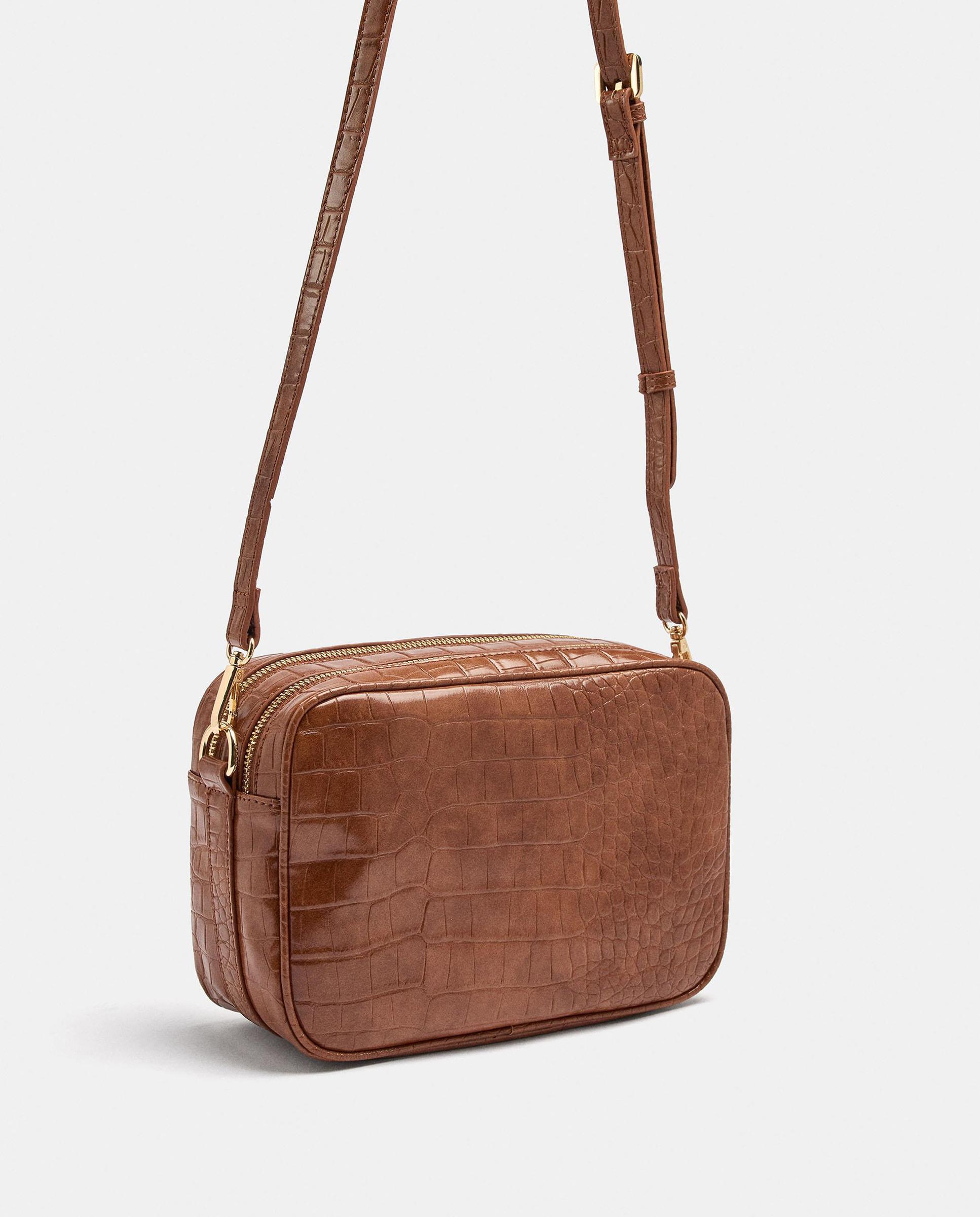 Bandolera de mujer pequeña con varios compartimentos y cierre de cremallera en liso - Parfois - Camel Camel-2
