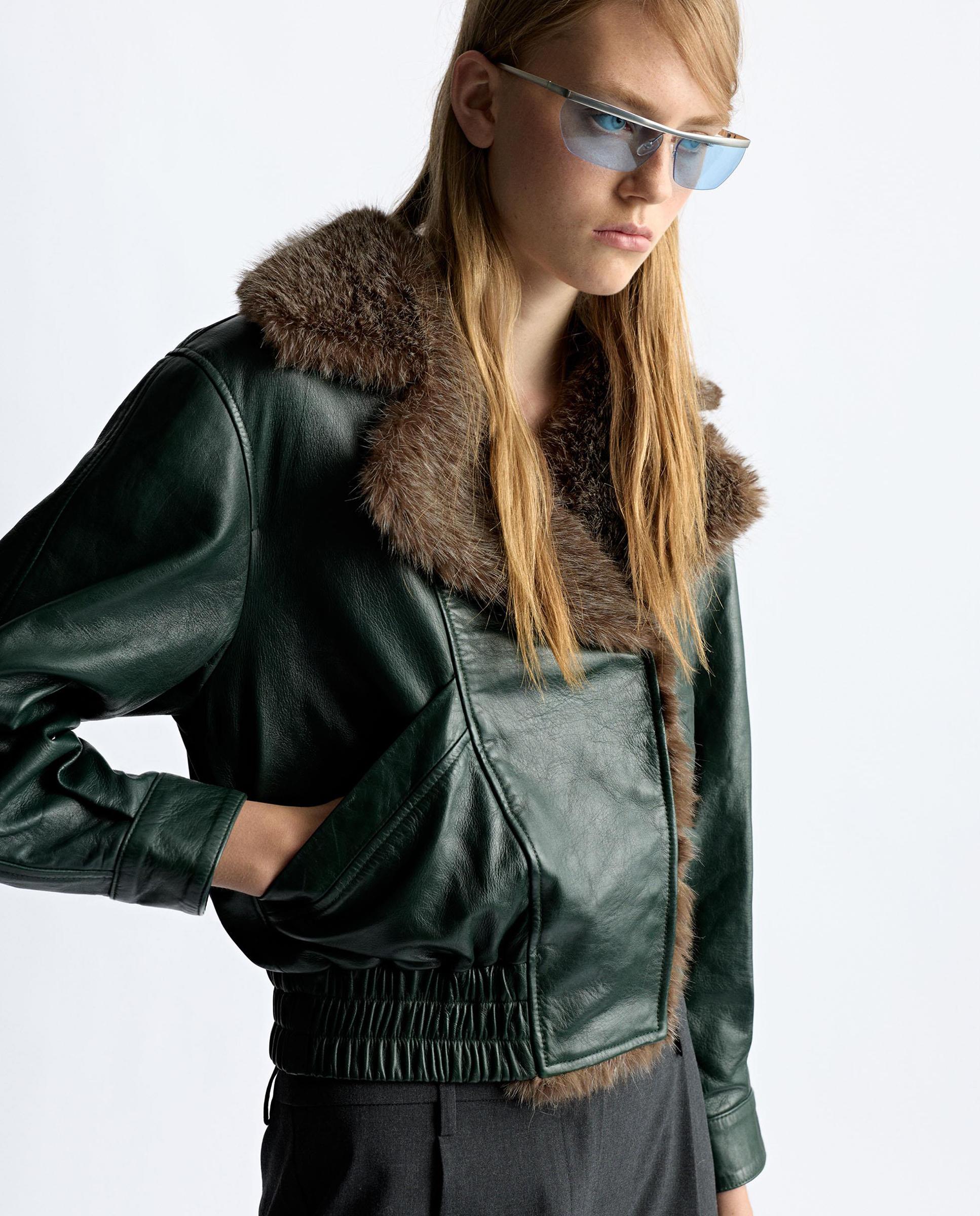 Cazadora de piel de mujer con pelito - Parfois - Verde Verde-1