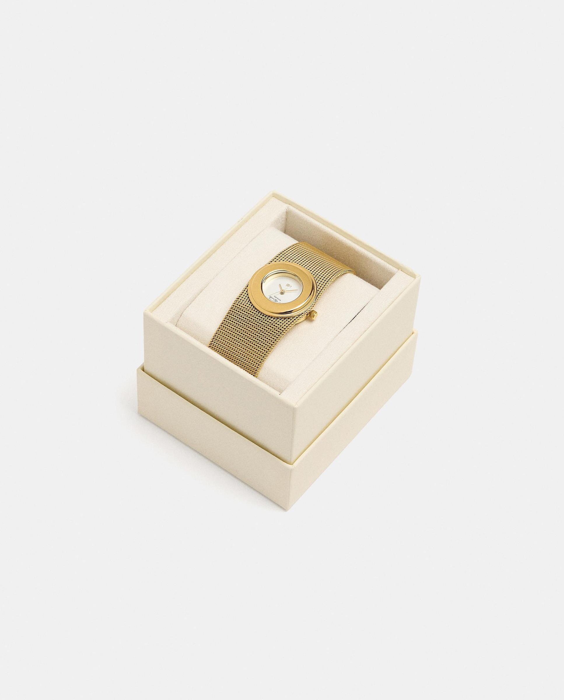 Imagen 4 de Reloj de mujer de acero inoxidable con correa maxi de malla metalizada - Parfois - Dorado Dorado