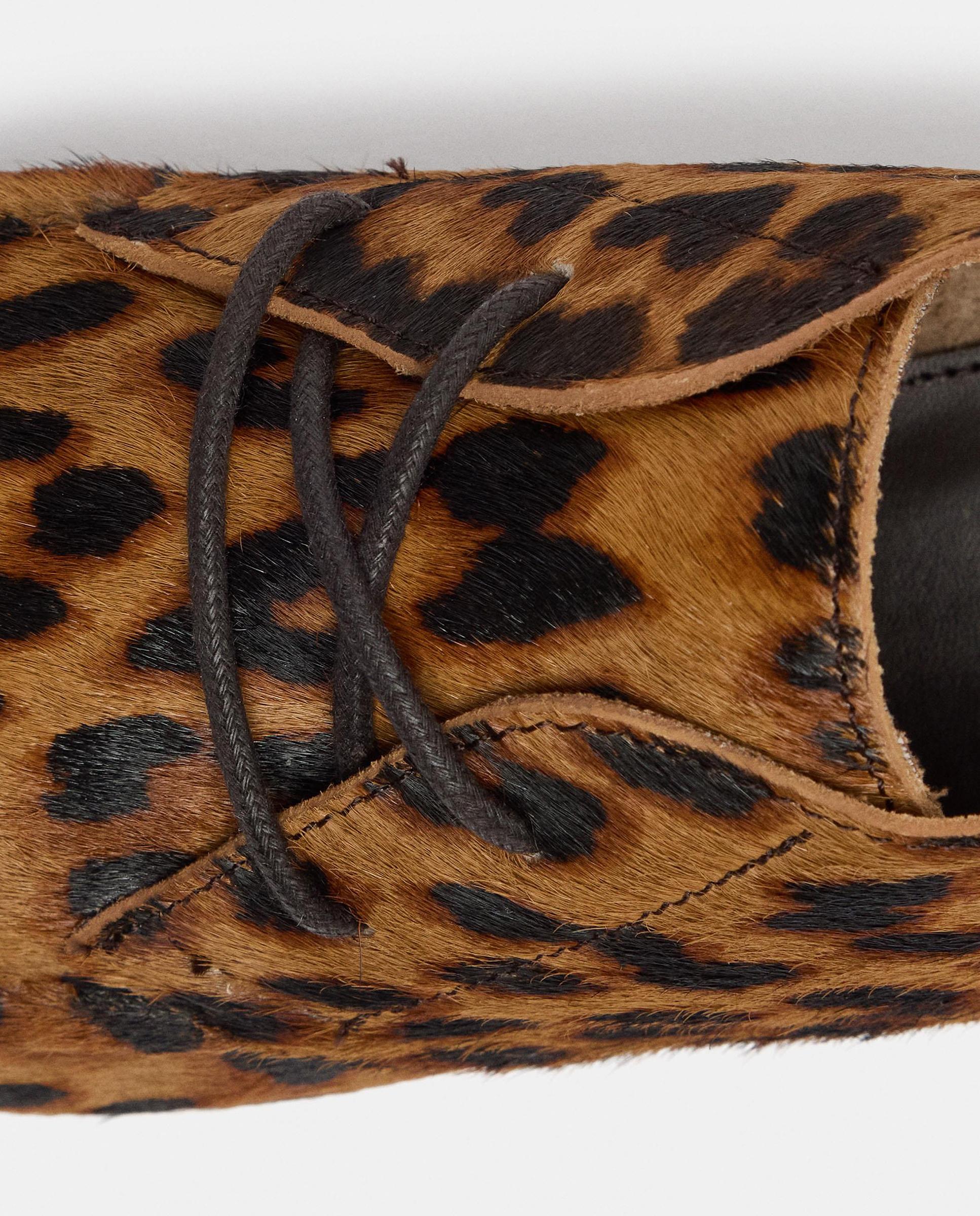 Imagen 5 de Botines básicos de mujer 100% piel con cierre de cordones y estampado animal print - Parfois - Multicolor Multicolor