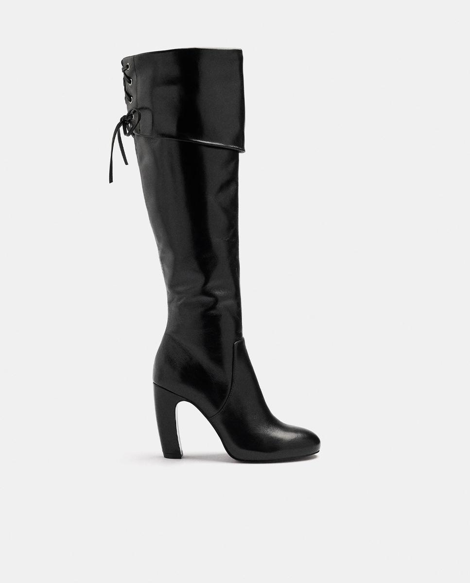 Botas básicas de mujer 100% piel con detalle arrugado en la parte exterior y cierre de cremallera - Parfois - Negro Negro-1