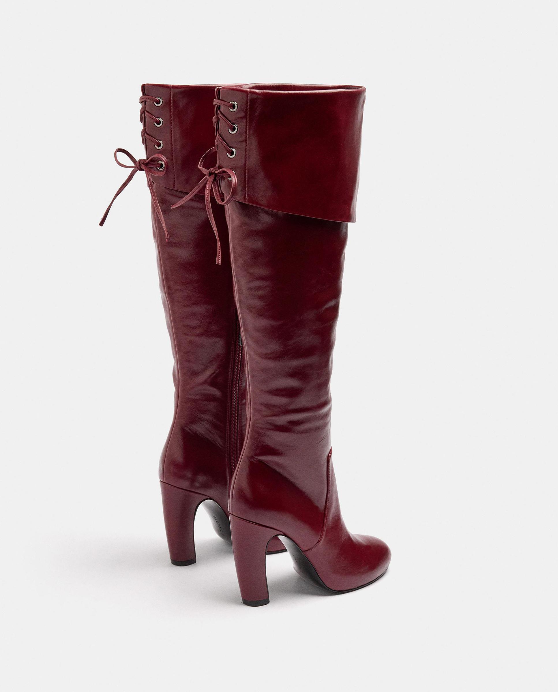 Botas básicas de mujer 100% piel con detalle arrugado en la parte exterior y cierre de cremallera - Parfois - Burdeos Burdeos-3