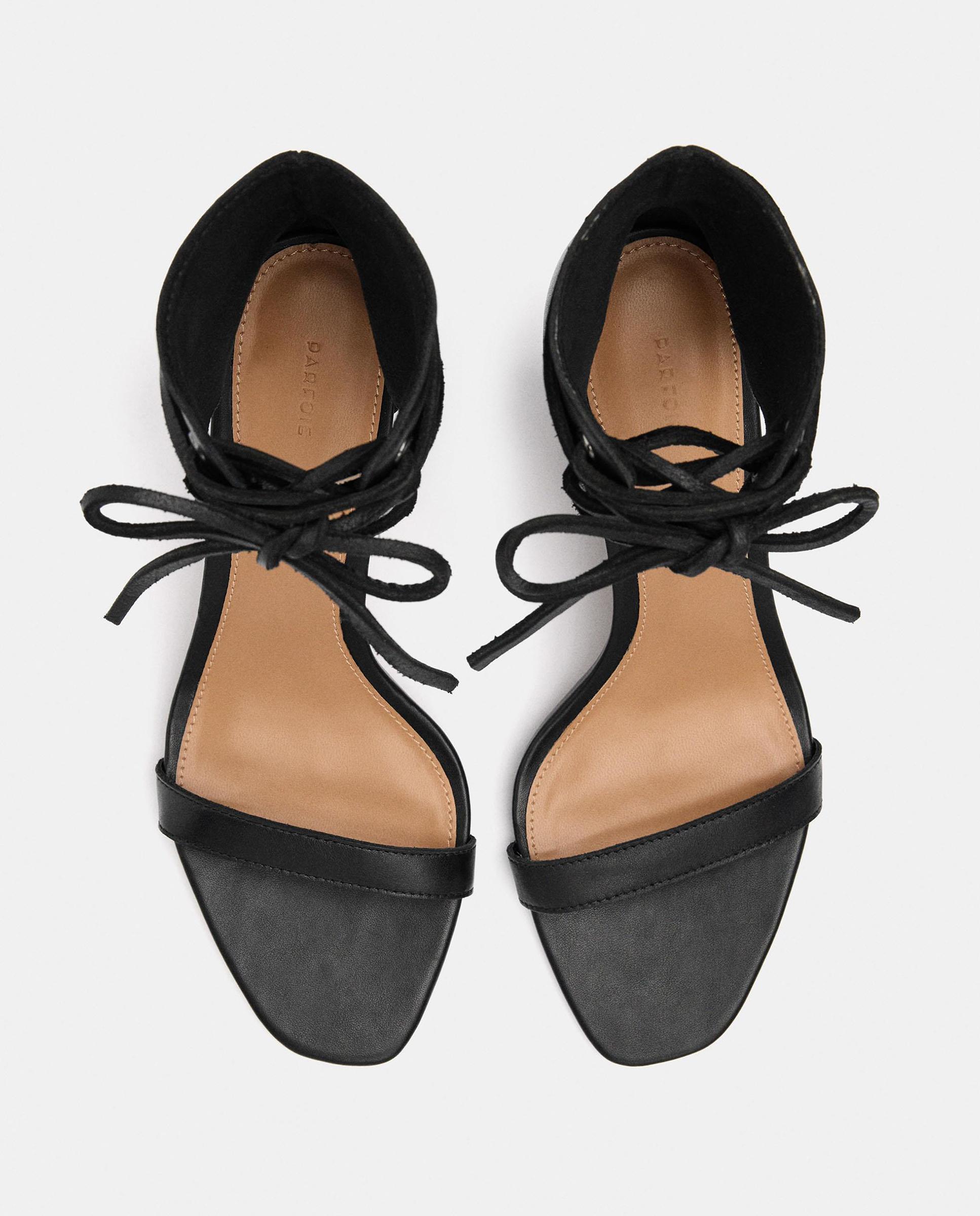 Sandalias de tacón de mujer 100% piel con cierre de cordón - Parfois - Negro Negro-3