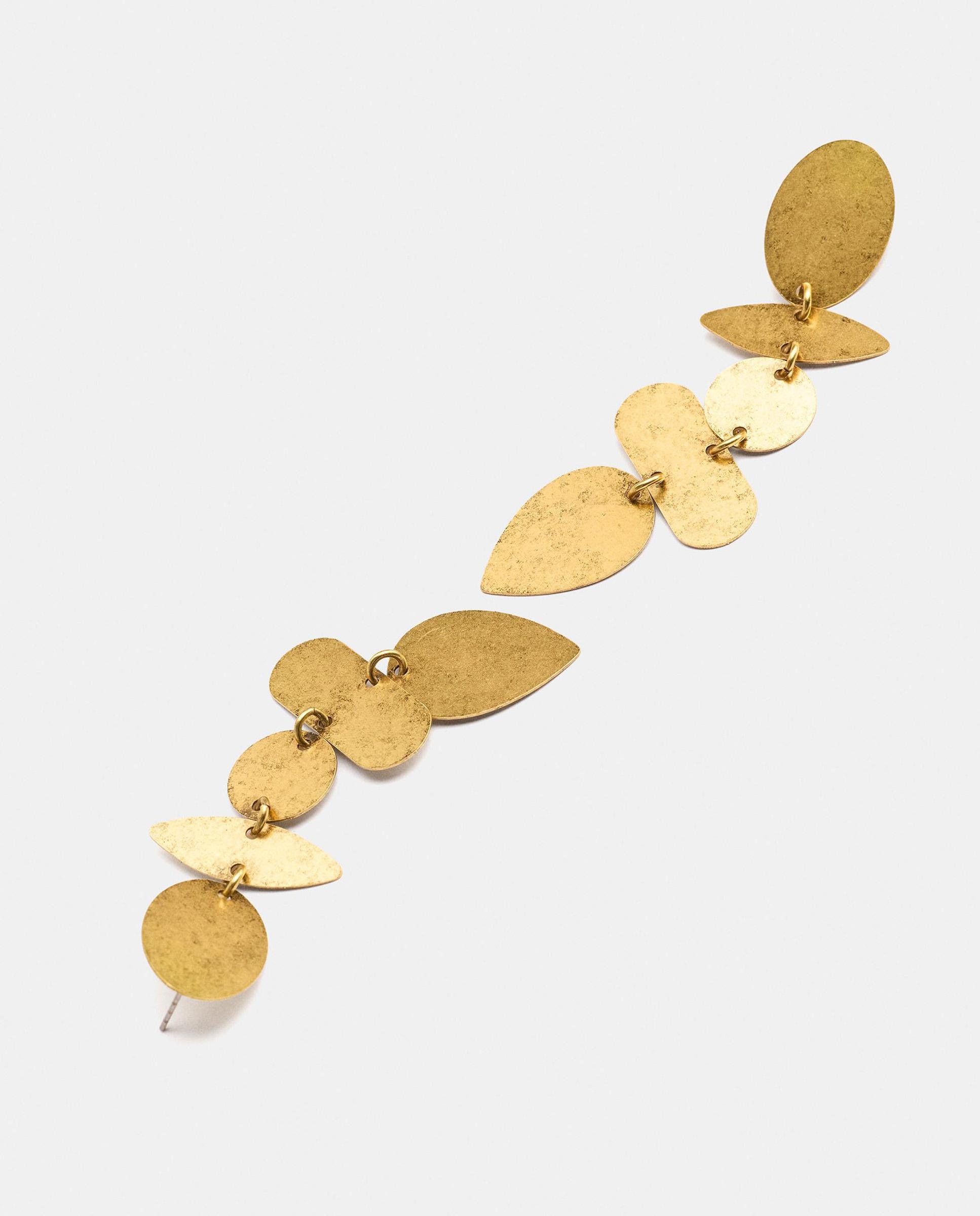 Imagen 2 de Pendientes geométricos unidos con abalorios - Parfois - Dorado Dorado