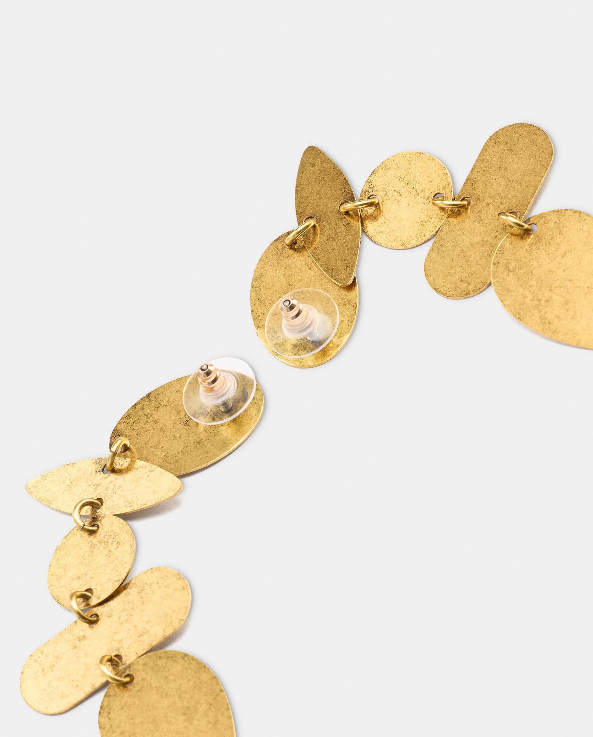 Imagen 3 de Pendientes geométricos unidos con abalorios - Parfois - Dorado Dorado