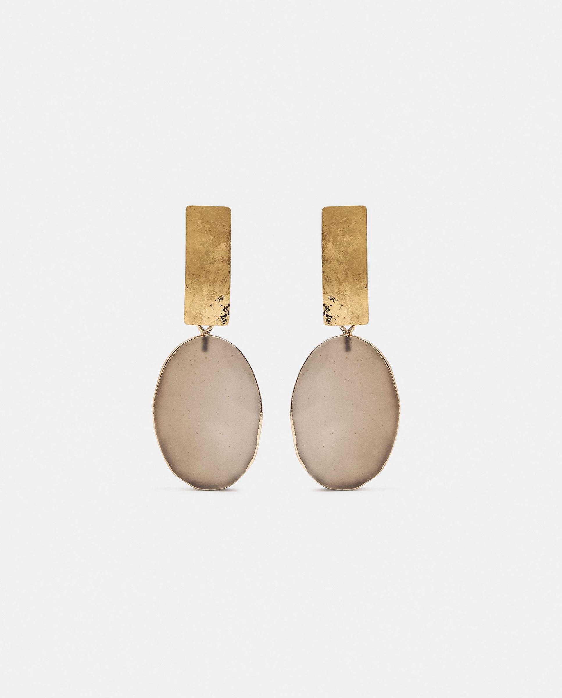 Imagen 1 de Pendientes maxi con barras metalizadas y abalorios Gris