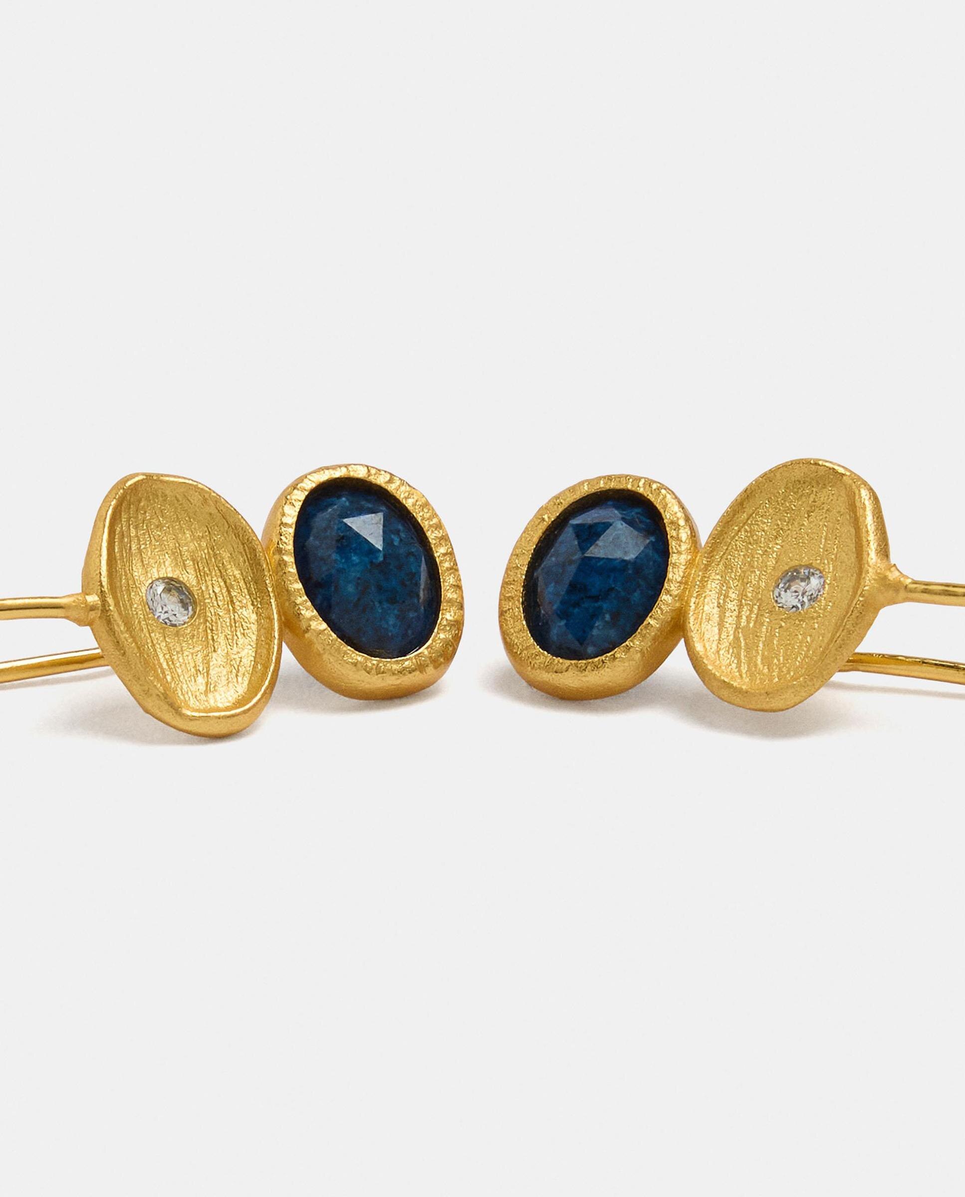Pendientes bañados en oro de 18 k con detalle de ojo y circonita - Parfois - Azul Azul-2