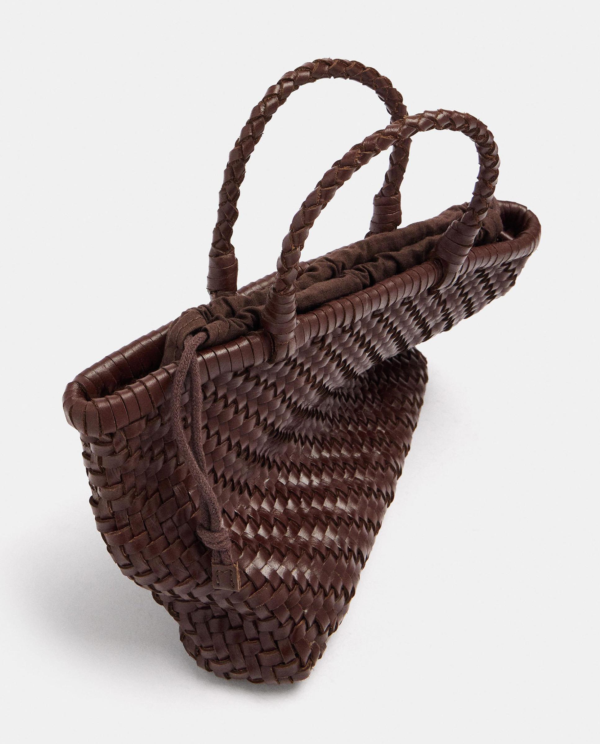Imagen 5 de Bolso de mano 100% piel trenzado estilo tote convertible a bandolera con cierre de cuerda y neceser extraíble - Parfois - Marrón oscuro Marrón oscuro