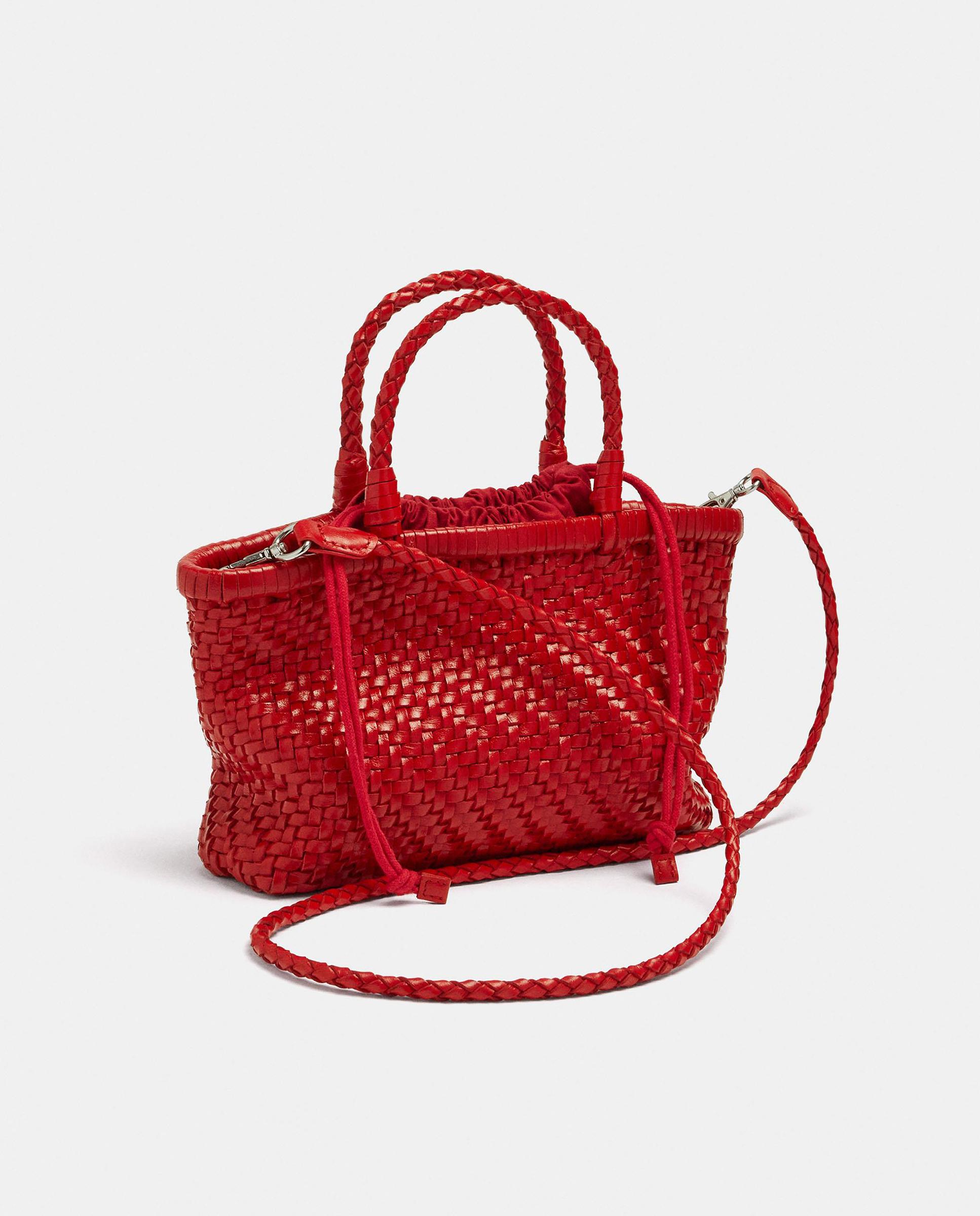 Imagen 5 de Bolso de mano 100% piel trenzado estilo tote convertible a bandolera con cierre de cuerda y neceser extraíble - Parfois - Rojo Rojo