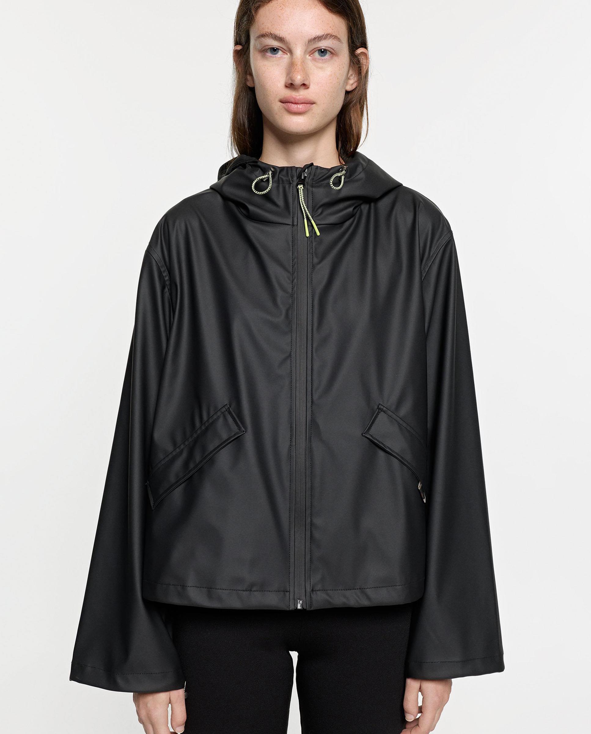 Chaqueta de mujer cortavientos con capucha y cierre de cremallera - Parfois - Negro Negro-5