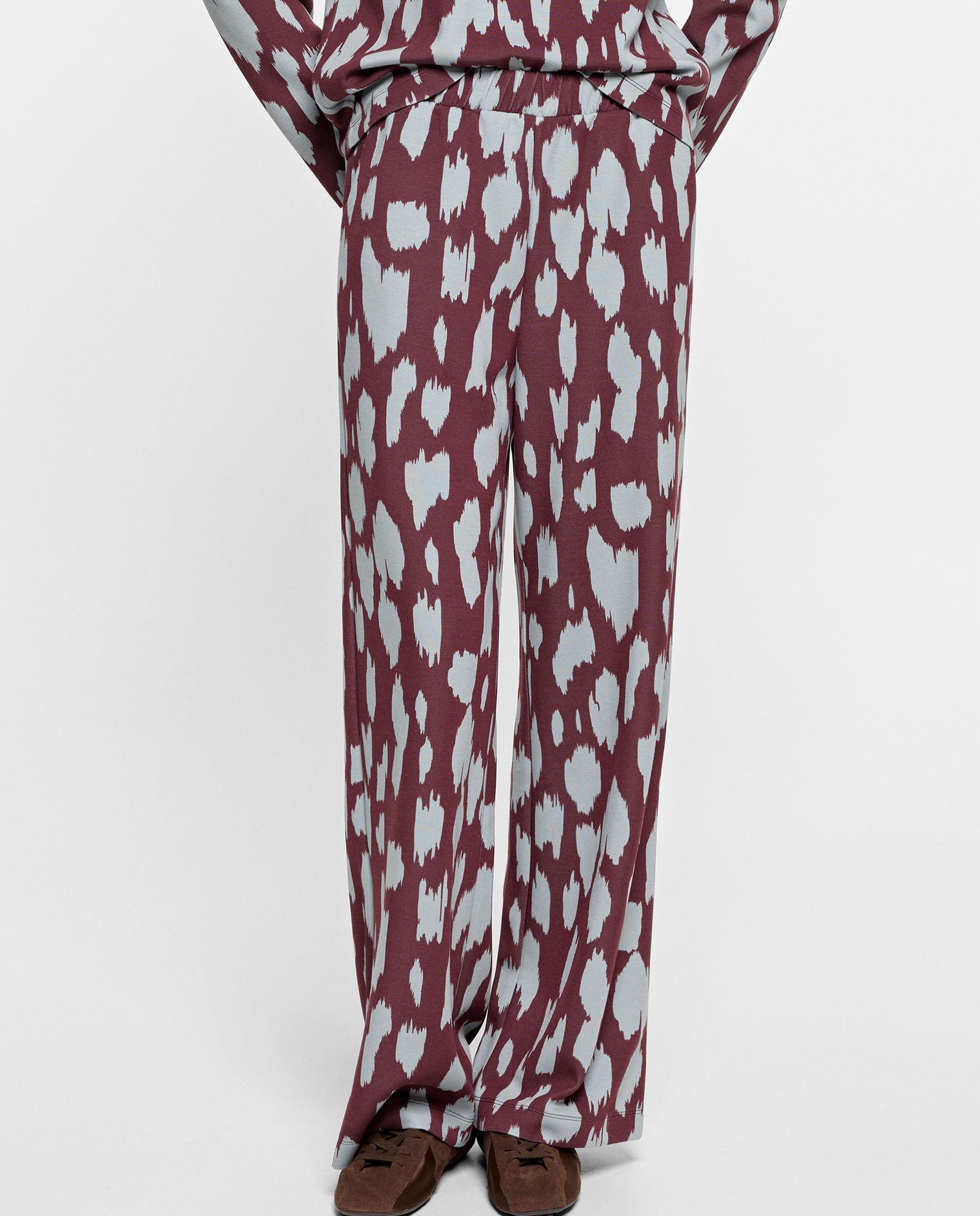 Pantalones anchos de mujer con cintura elástica y estampado animal print - Parfois - Burdeos Burdeos-2