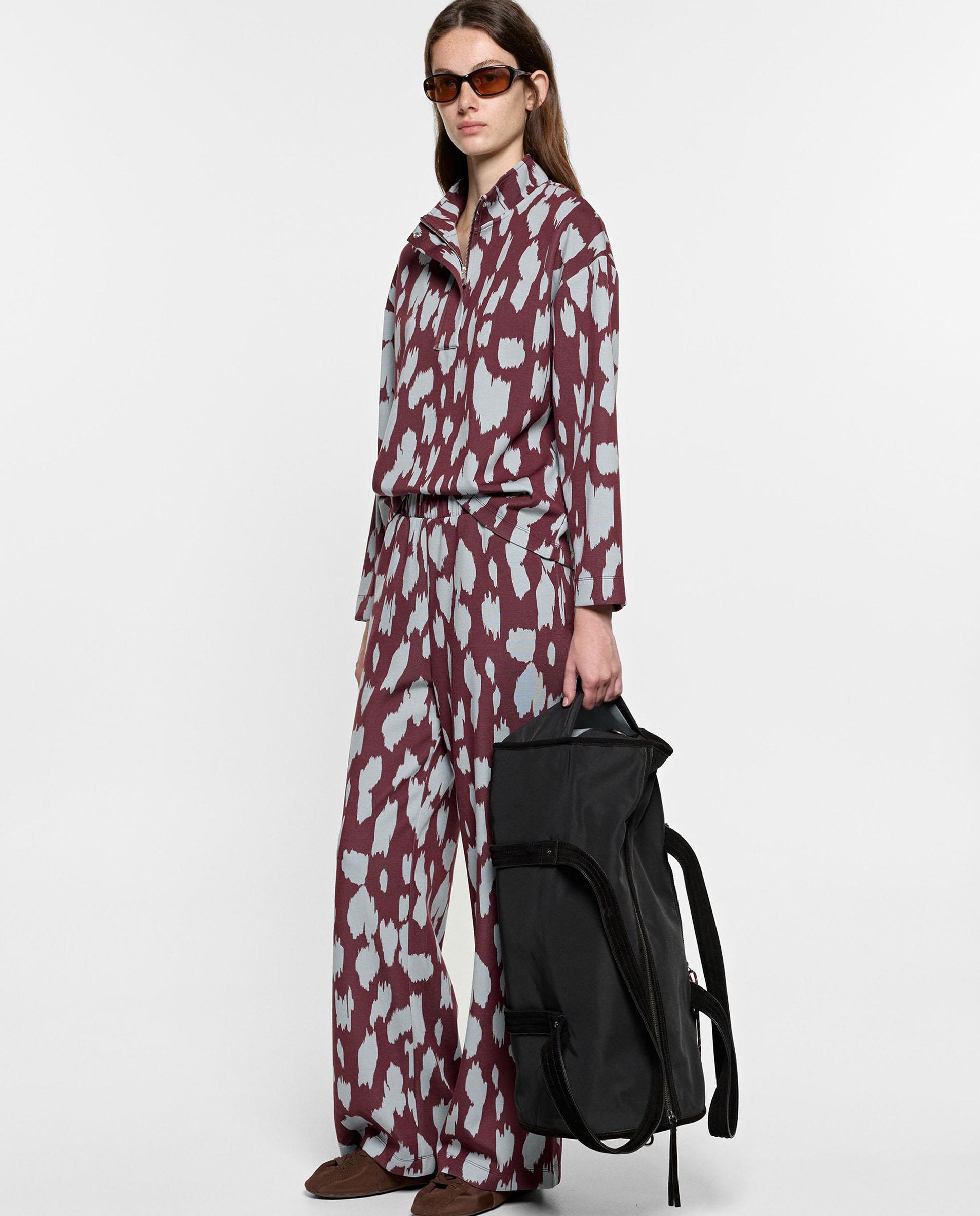 Pantalones anchos de mujer con cintura elástica y estampado animal print - Parfois - Burdeos Burdeos-4