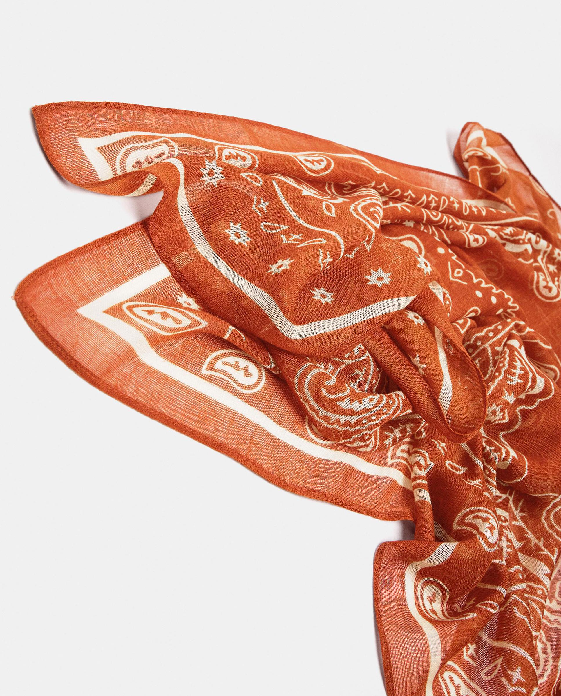 Pañuelo con pespuntes y estampado paisley - Parfois - Naranja Naranja-3