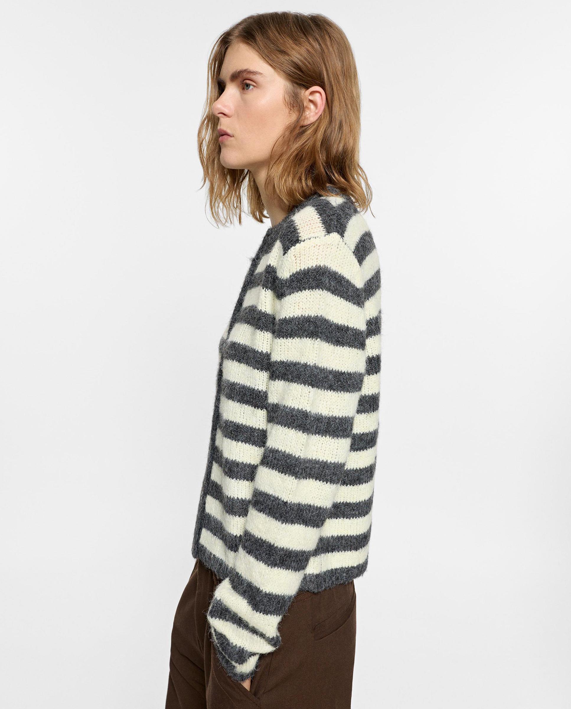 Imagen 3 de Cárdigan de mujer de punto con estampado de rayas - Parfois - Gris Gris