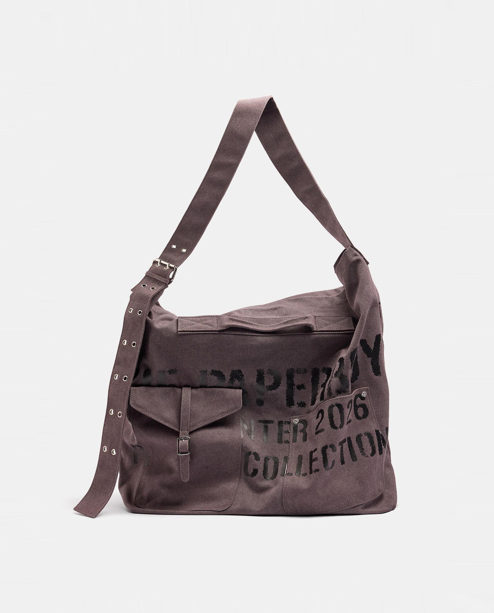 Bolso de hombro con tachuelas decorativas y cierre imantado con lettering - Parfois - Morado Morado-1