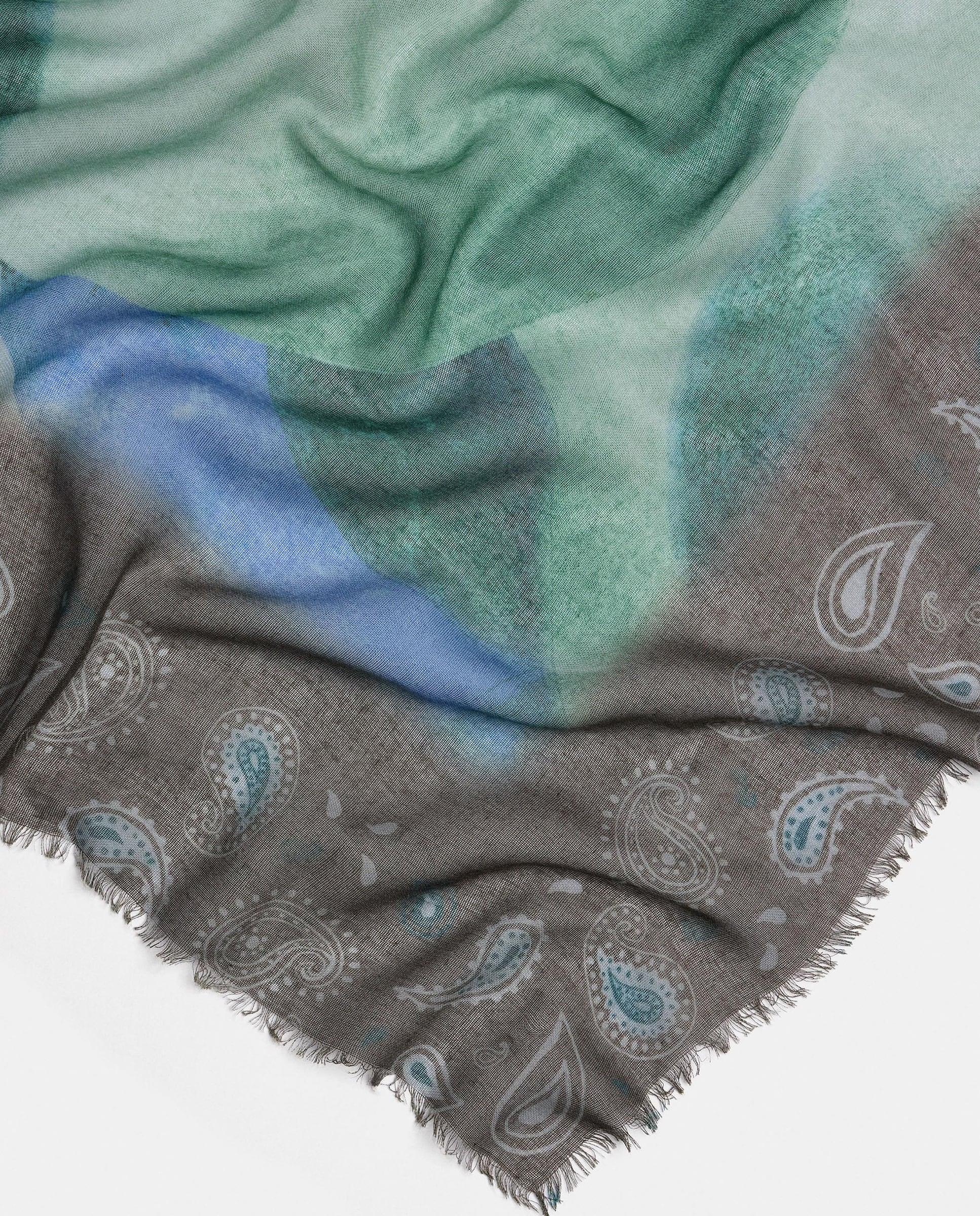 Pañuelo cuadrado con estampado paisley - Parfois - Verde Verde-3