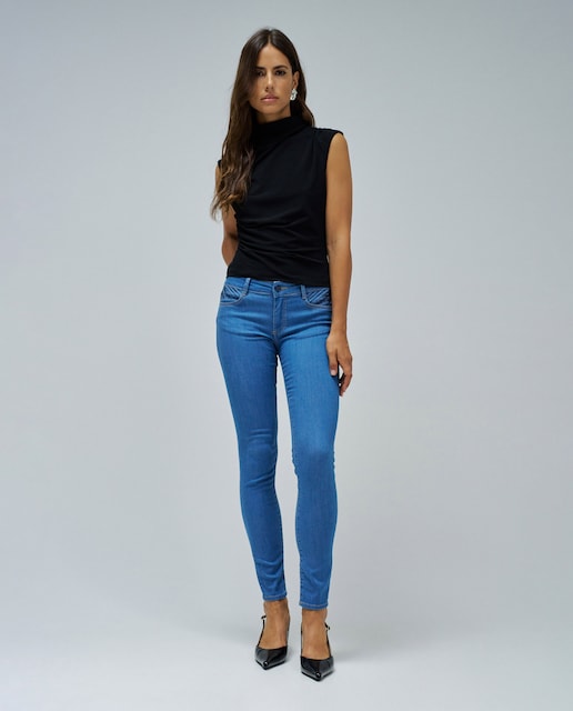 Imagen 0 de Vaqueros de mujer wonder push up skinny