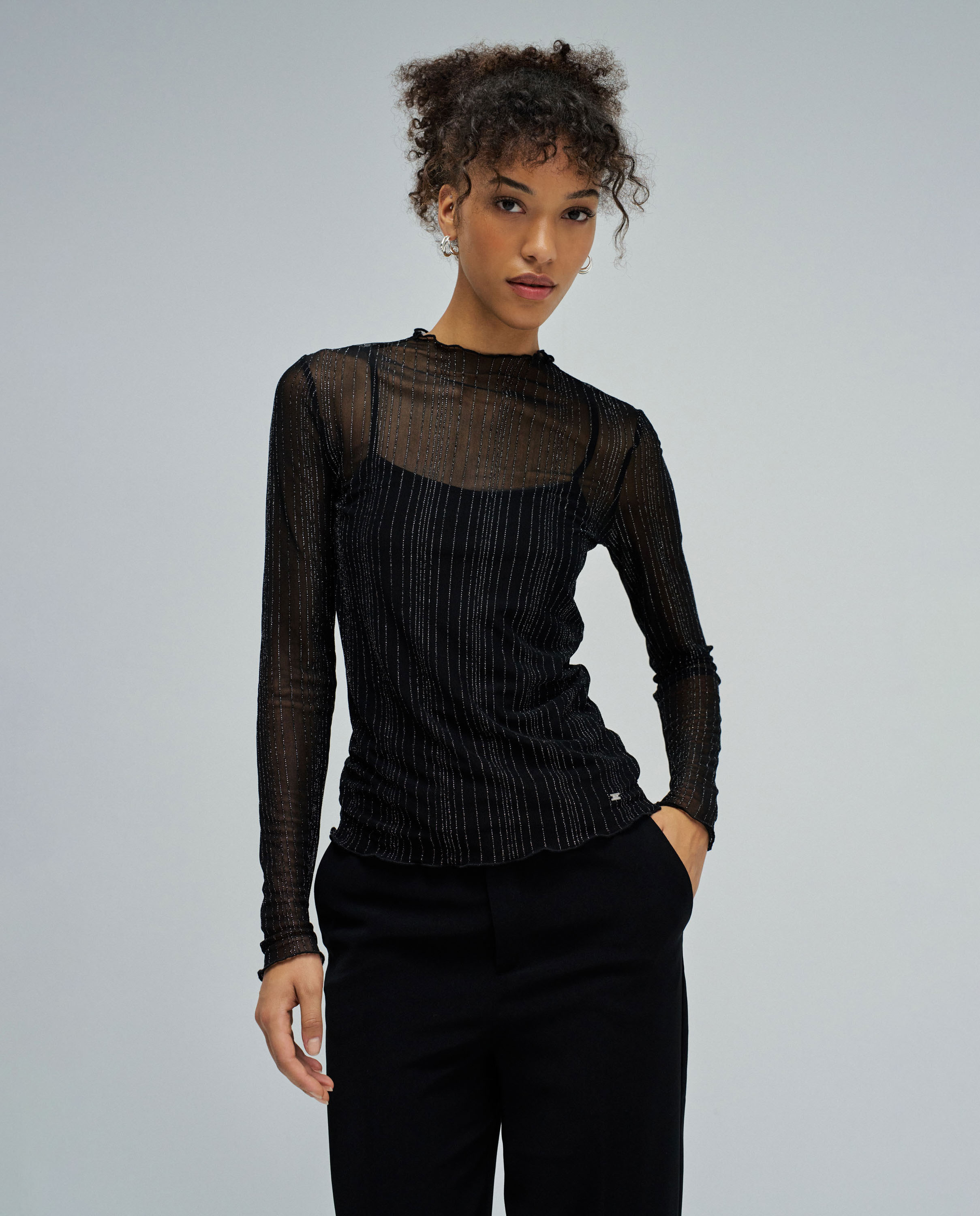Salsa Jeans - Camiseta de mujer en tul con brillo.