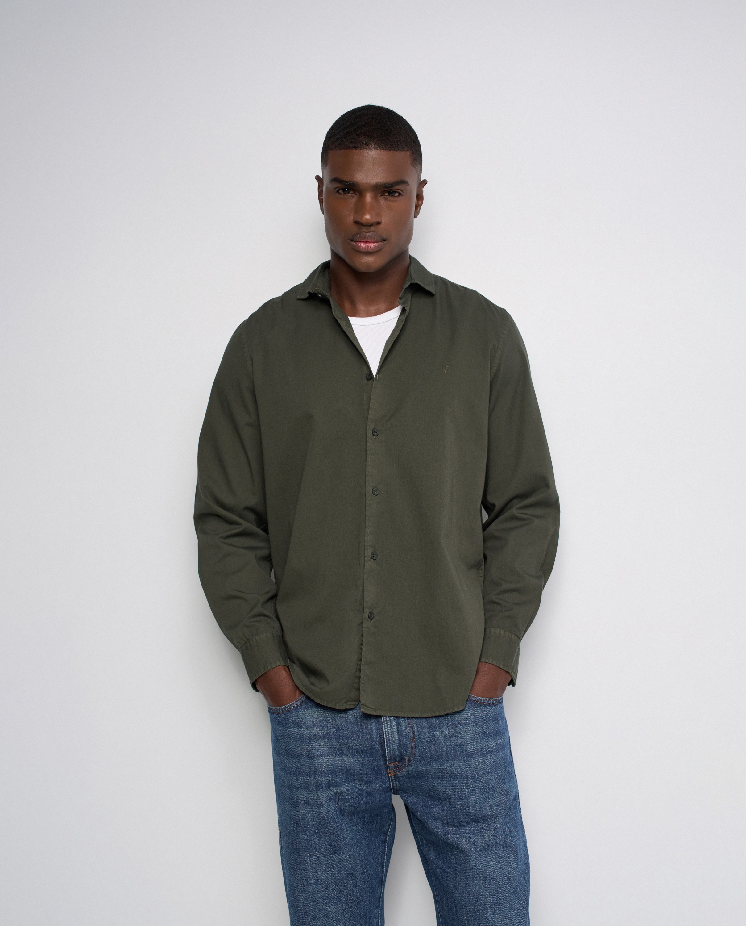 Imagen 0 de Camisa básica de hombre Verde