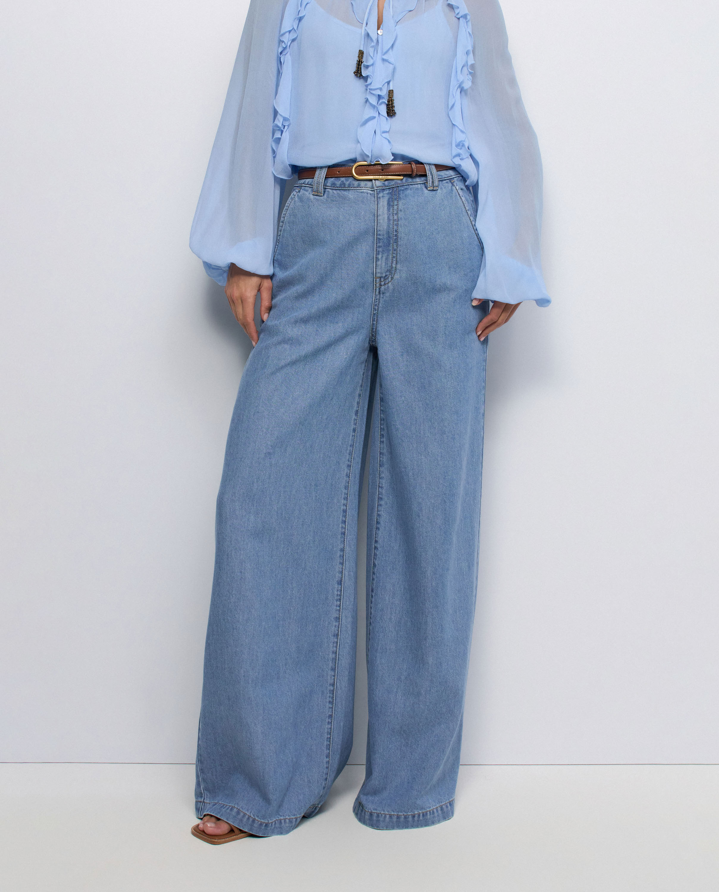 Salsa Jeans - Pantalones chino en lightdenim con pierna wide de mujer.