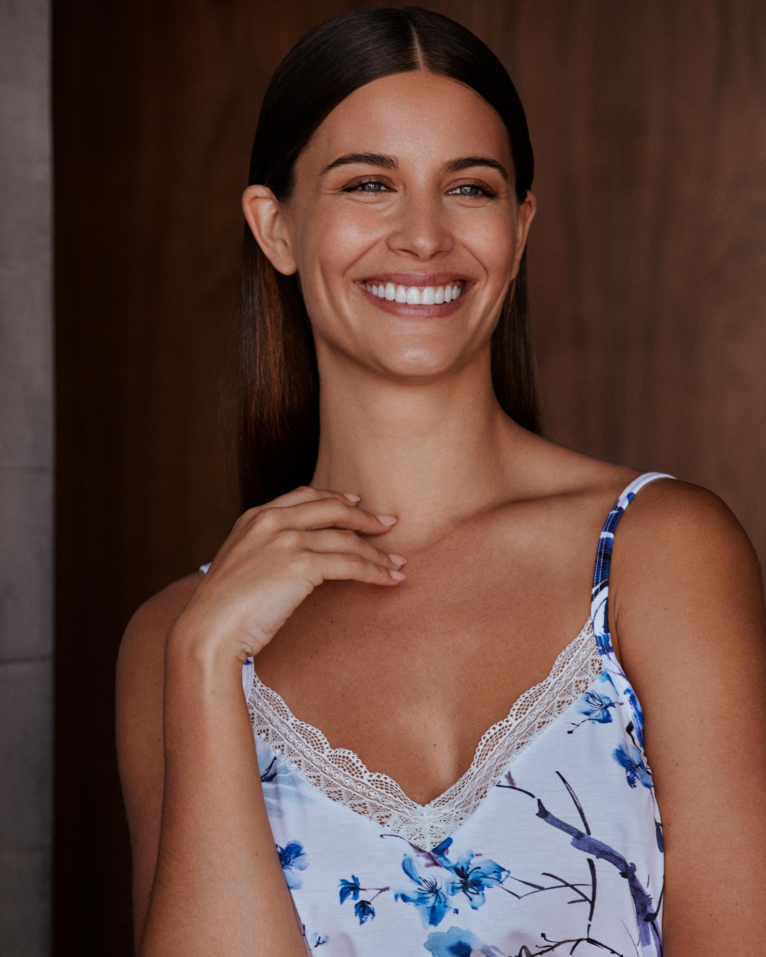 Camisón corto de tirantes con estampado floral - Impetus - Azul / Blanco Azul / Blanco-5