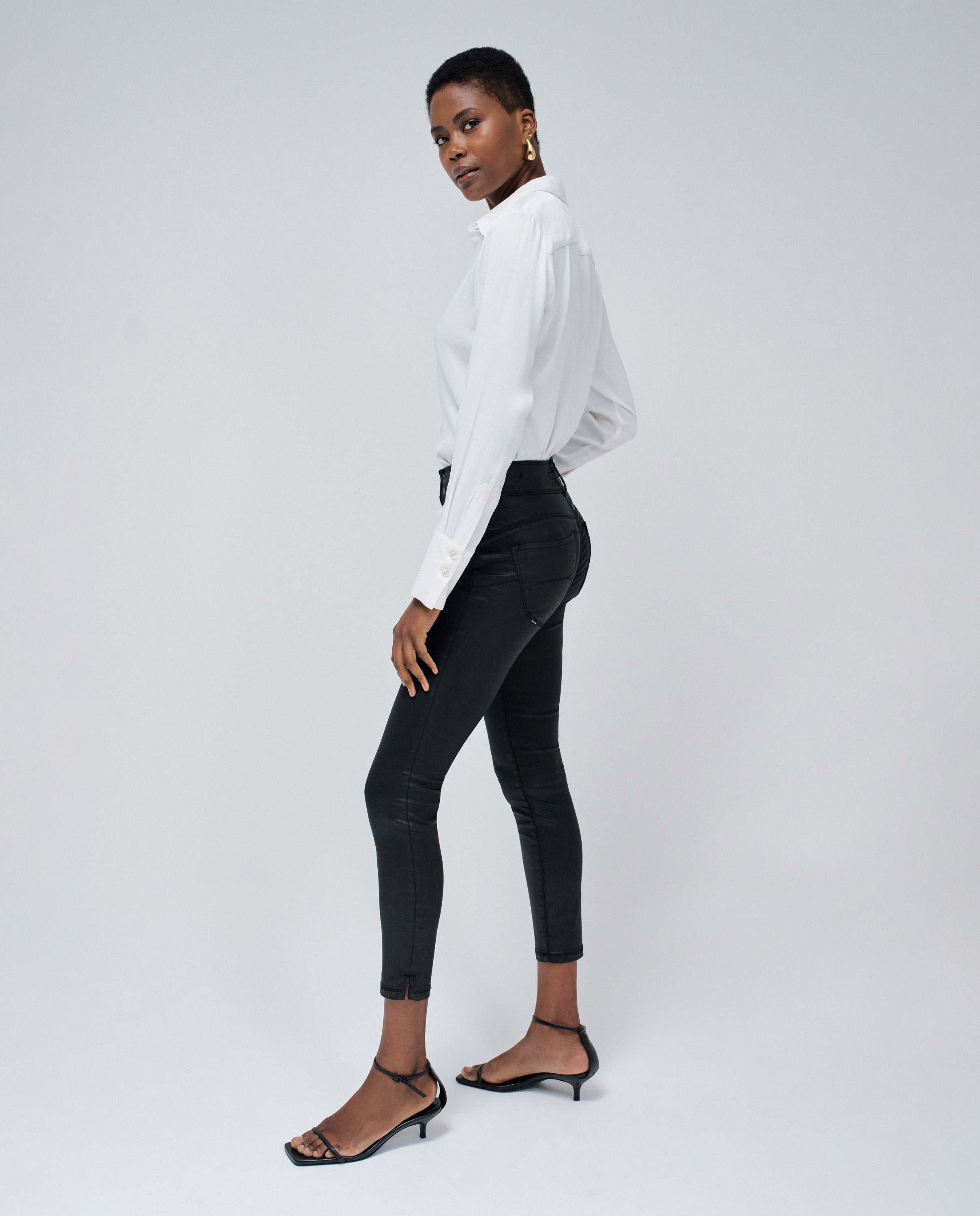 Vaqueros secret push in cropped skinny de mujer - Salsa Jeans - Negro brillante Negro brillante-2