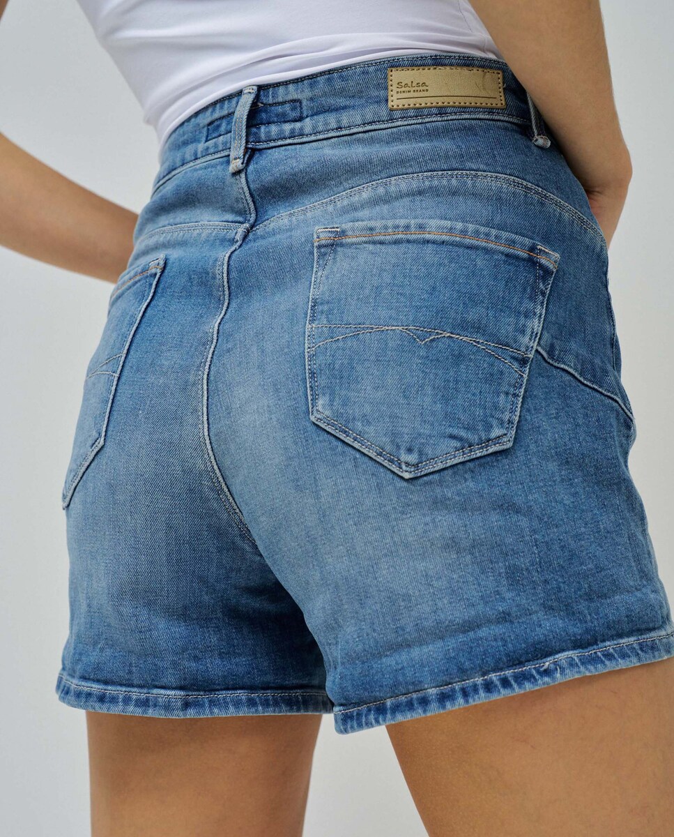 Pantalón Corto Tendencia Bermudas 2021 Cómo Combinar Pantalon - Main Image