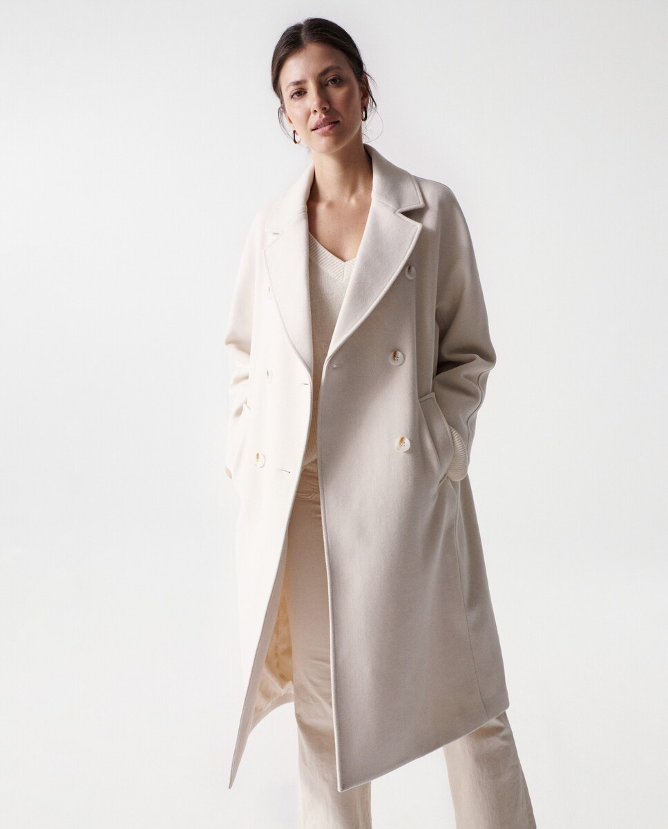 Abrigo de paño de mujer en color beige con botones · Salsa Jeans